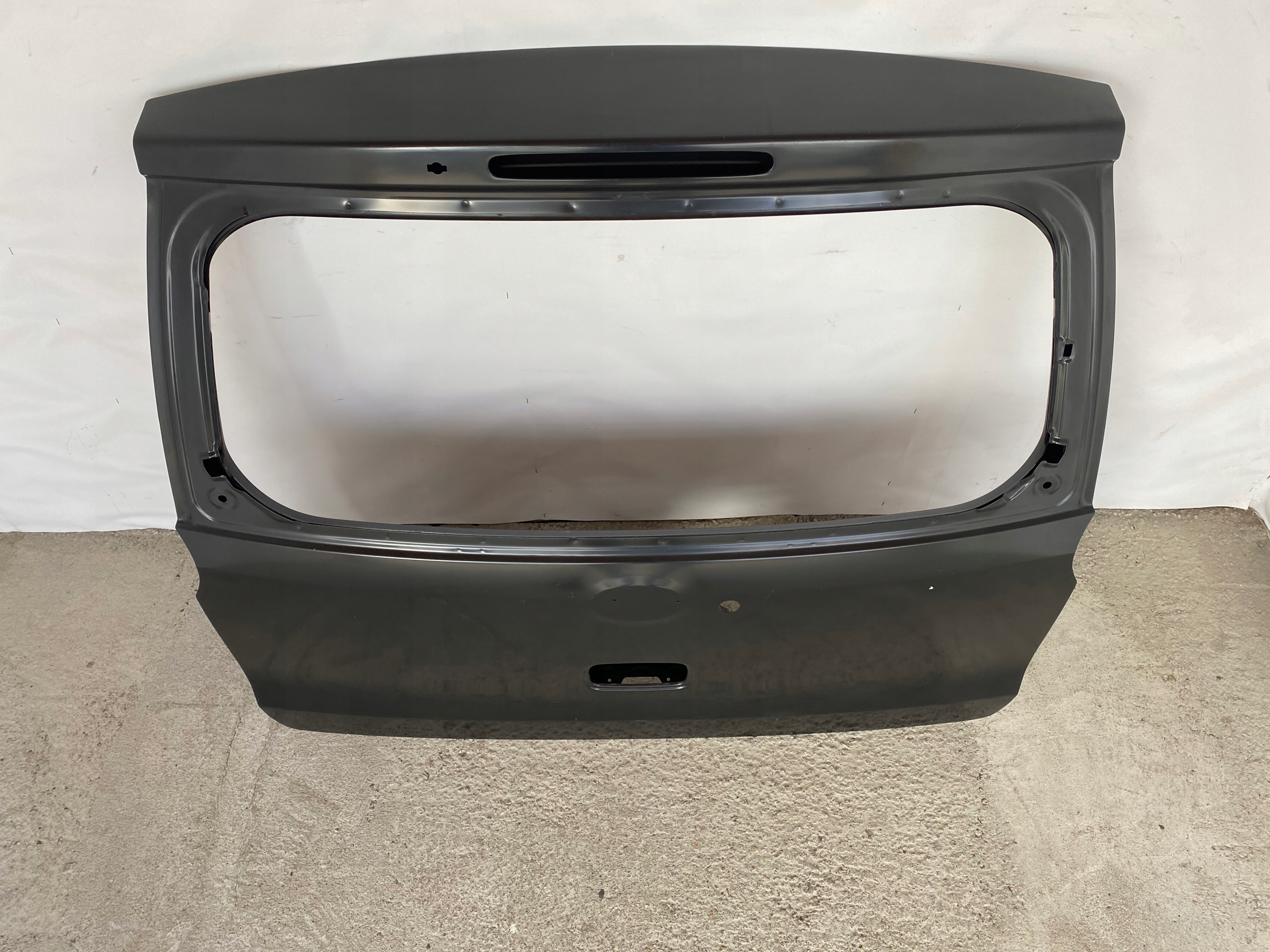 DAIHATSU CUORE 2007R- KLAPA BAGAŻNIKA TYŁ POZNAŃ Numer katalogowy części 54G46