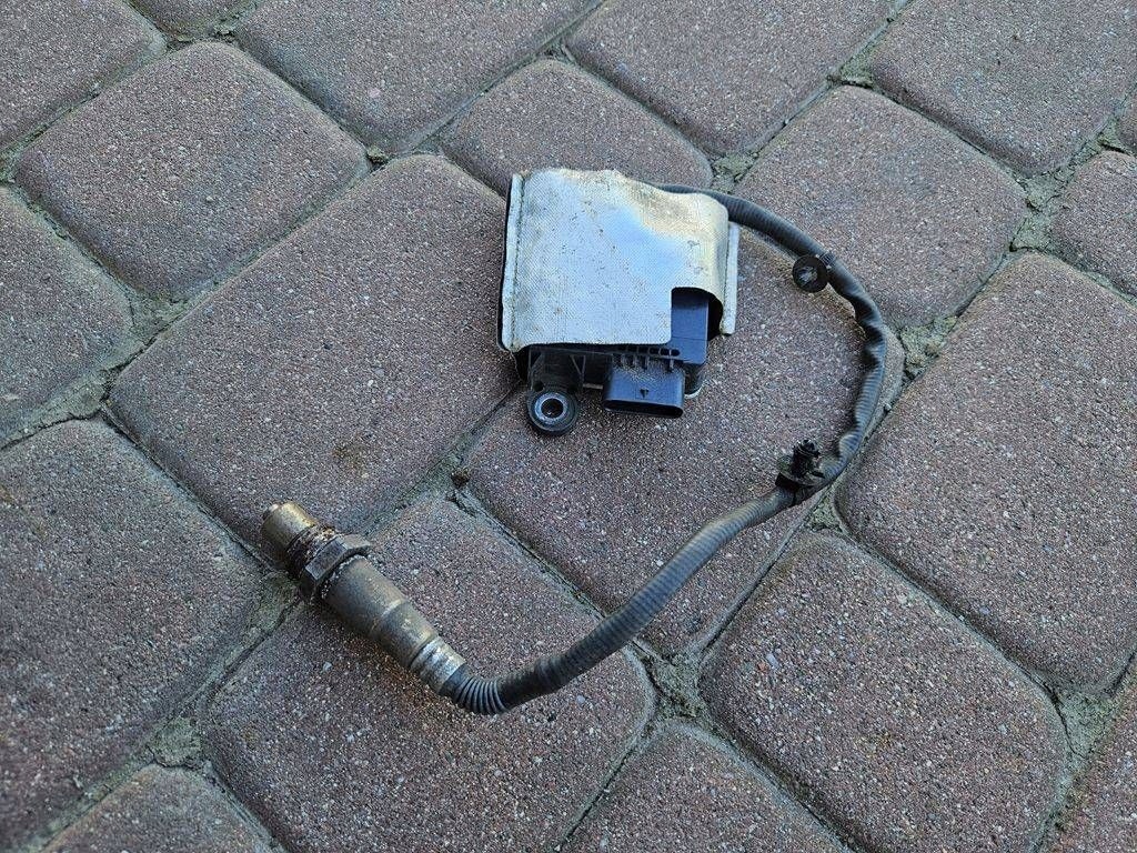Sonda lambda sensor NOX azotu - damaged gwint Opel Insignia B 55487659