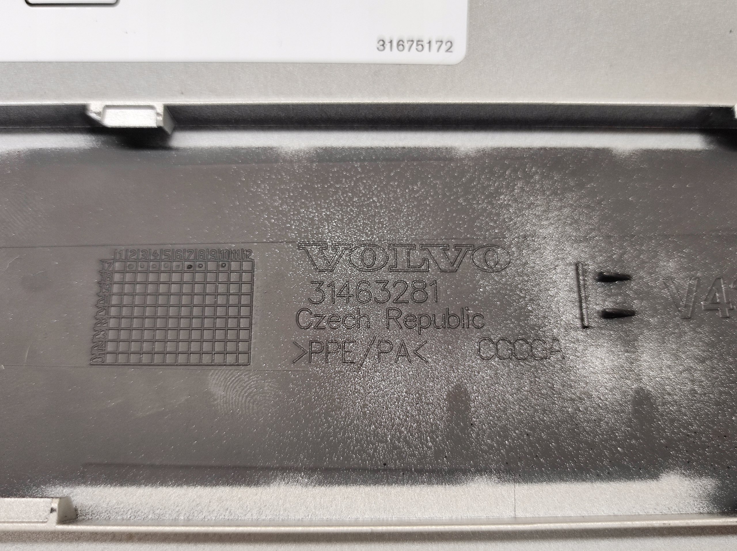 Tankklappe des Kraftstoffsbehälters VOLVO S60 V60 Farbe 726