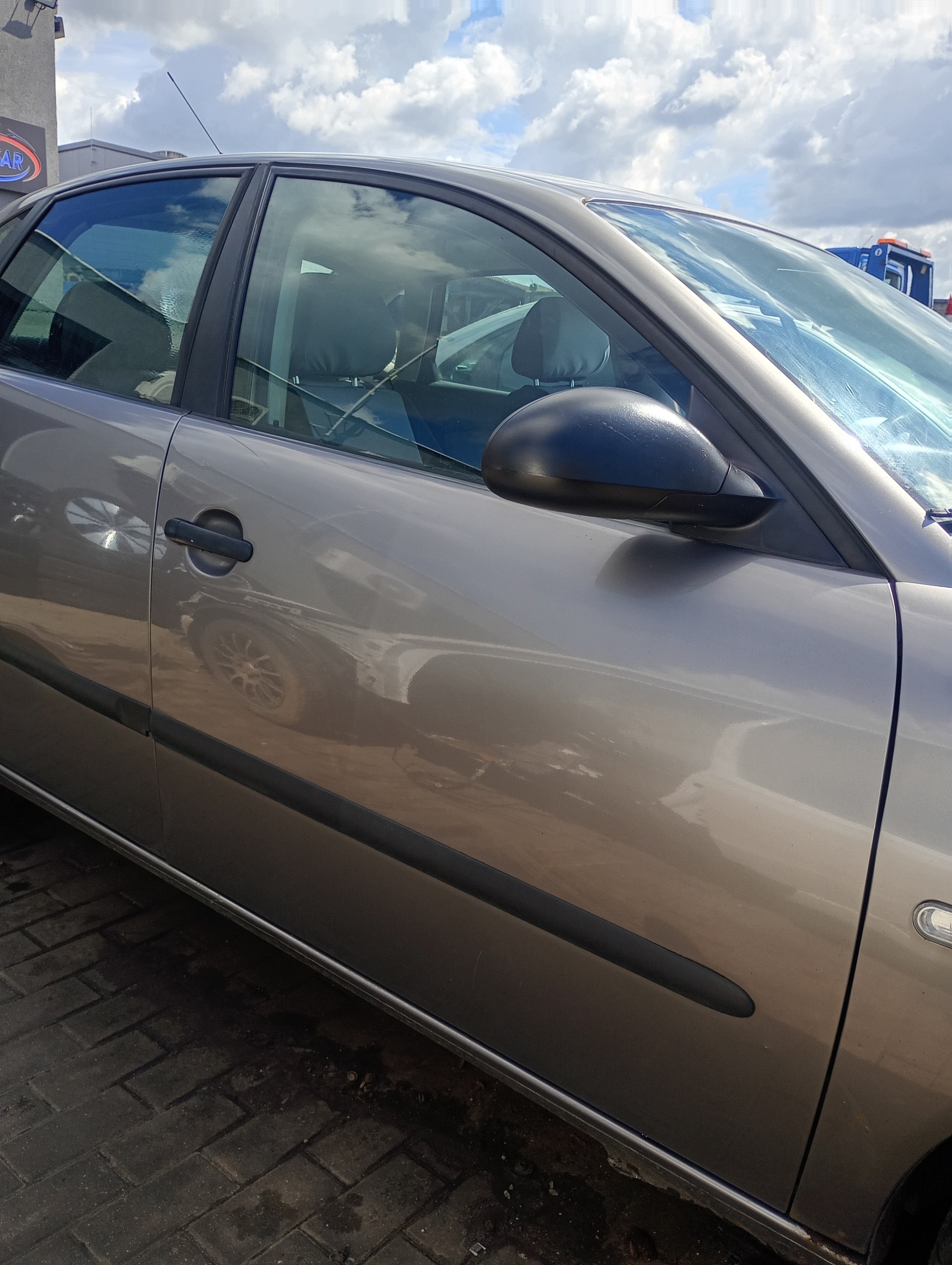door right front front Seat Cordoba 2 II 02-07 kod lakieru LS7U