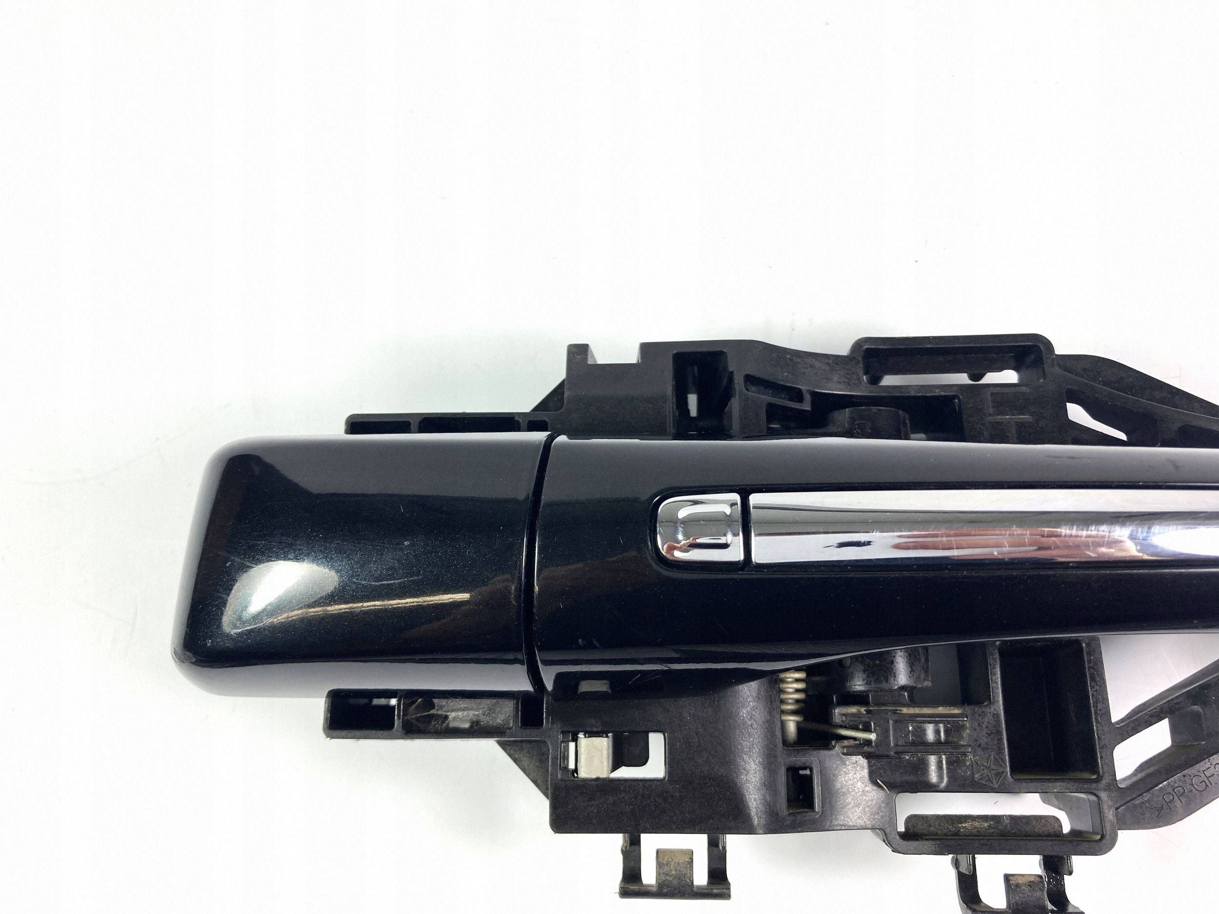 Chrysler Pacifica 2017-20 handle exterior left rear part