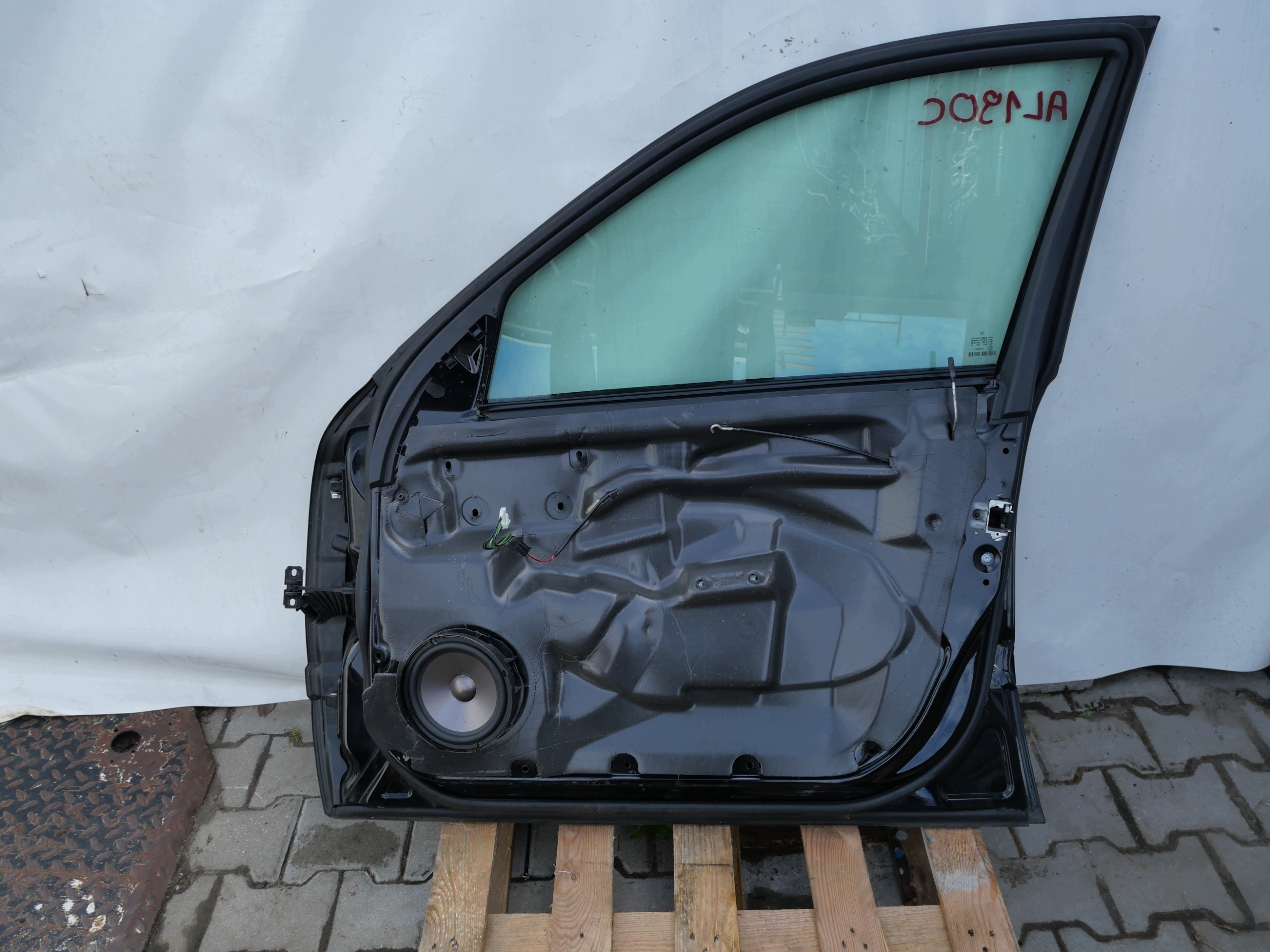 MERCEDES-BENZ W211 E class door right front