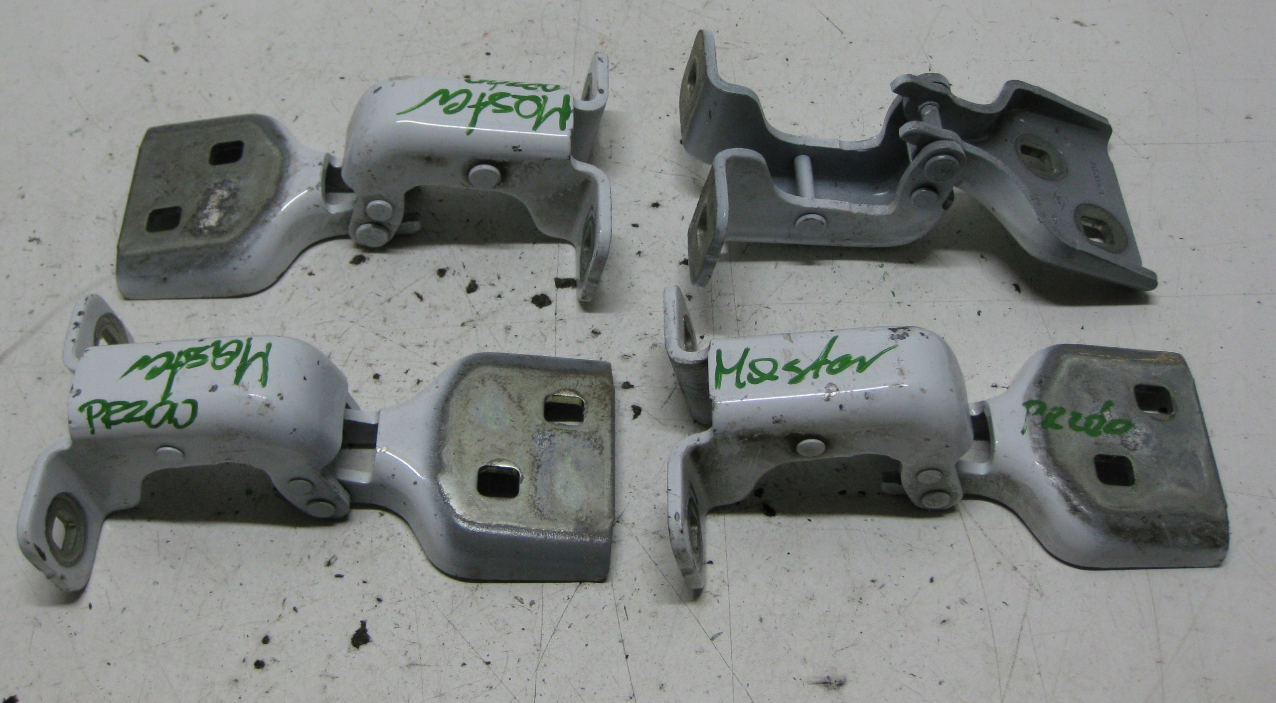 RENAULT MASTER III LIFT hinge door front left right 804000006R
