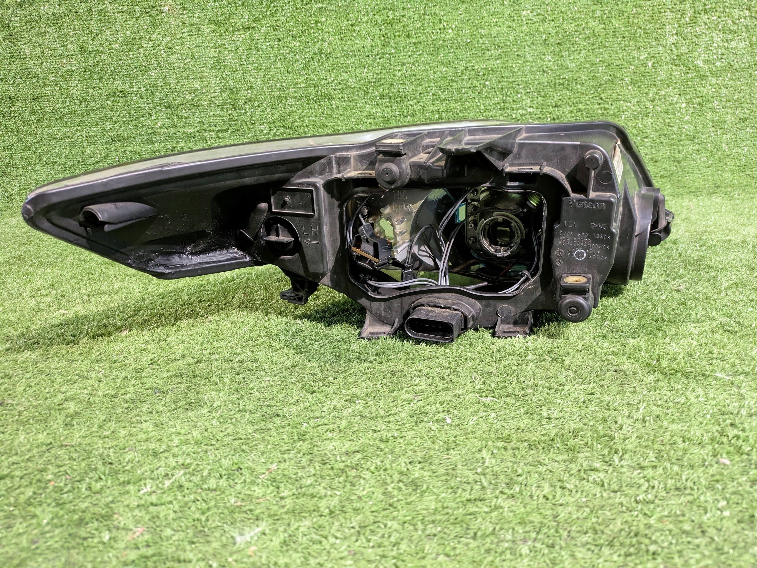 REFLEKTOR left front FORD MONDEO MK4 lens NR.1101