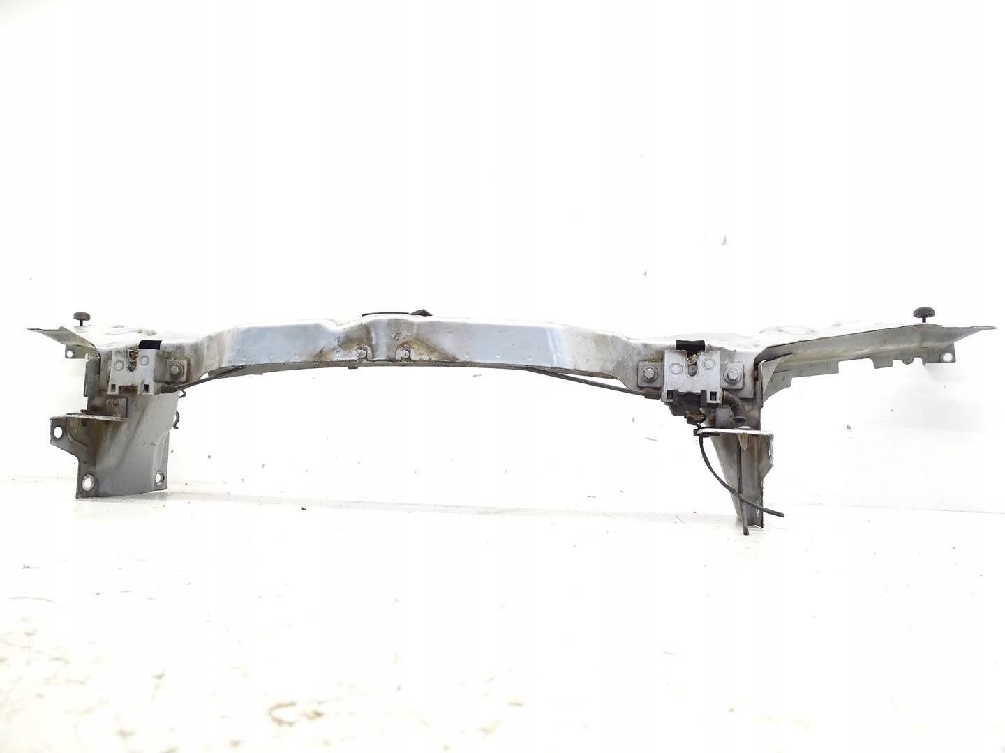 support panel for radiators pillar iron JAGUAR XF X250 8X2310884 A01