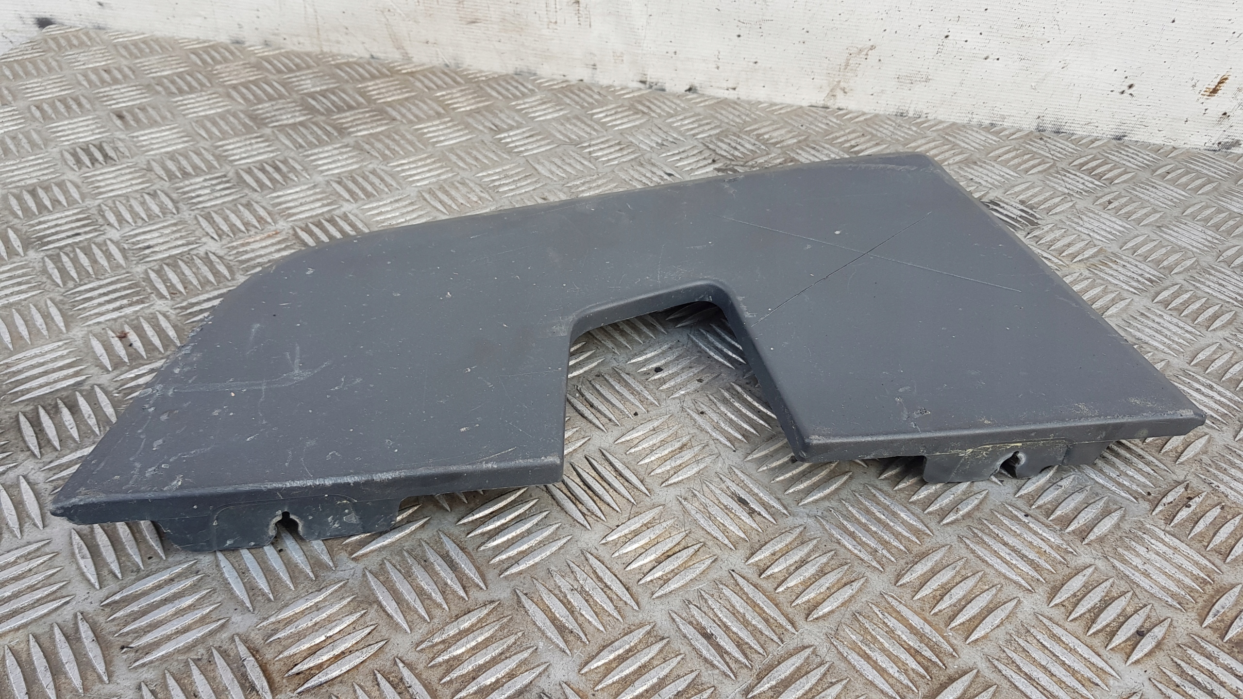 VOLVO FH13 cover spoiler grille right