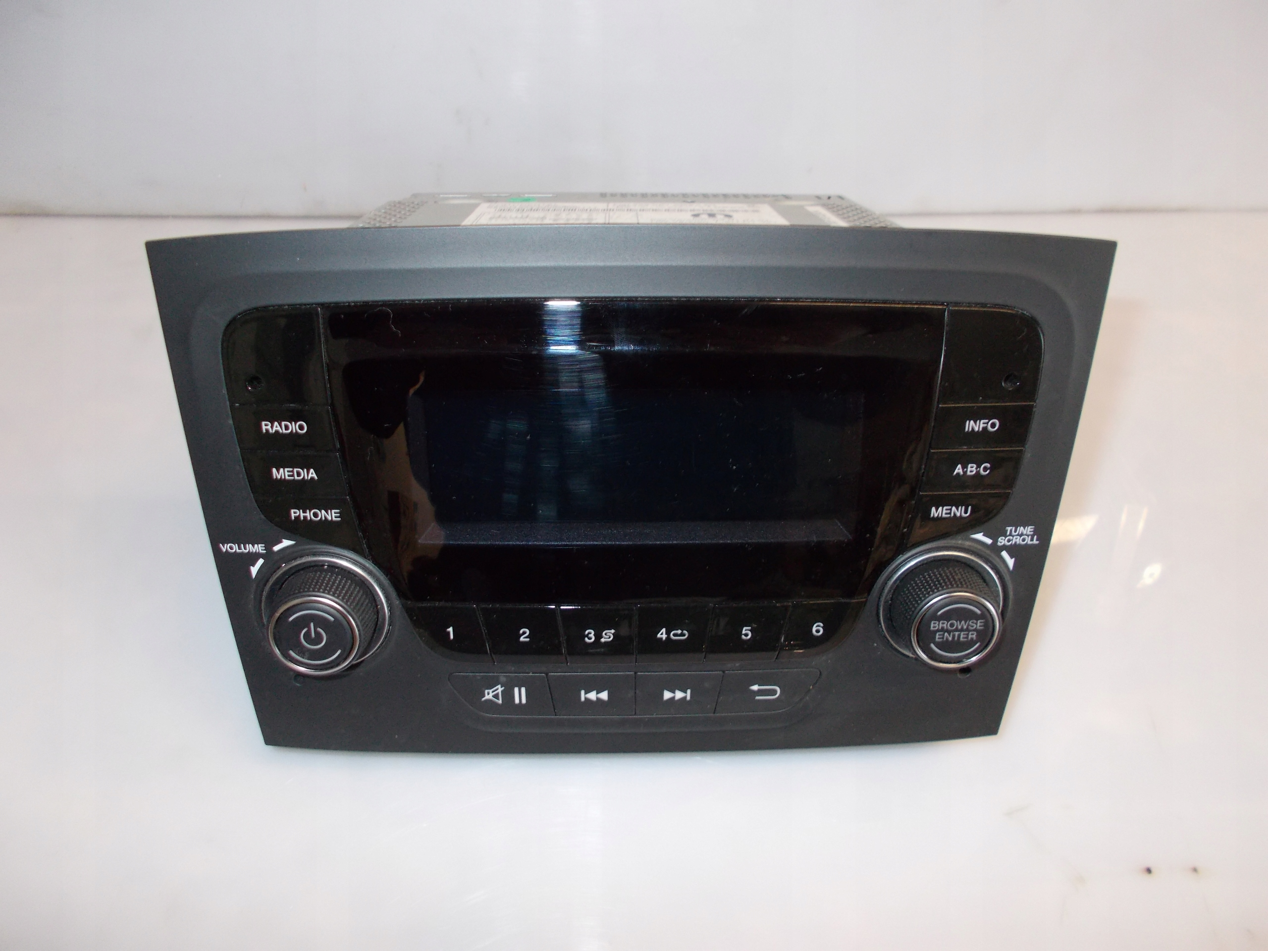 СЕНСОРНОЕ РАДИО FIAT DOBLO 2015-