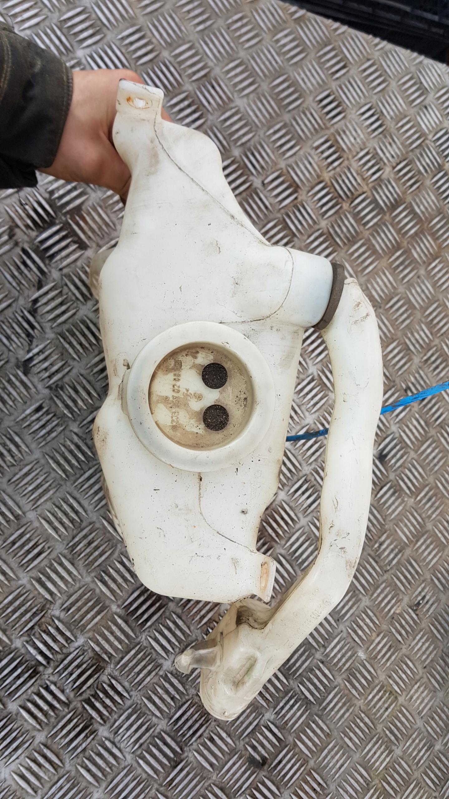 MERCEDES W203 washer fluid tank pump