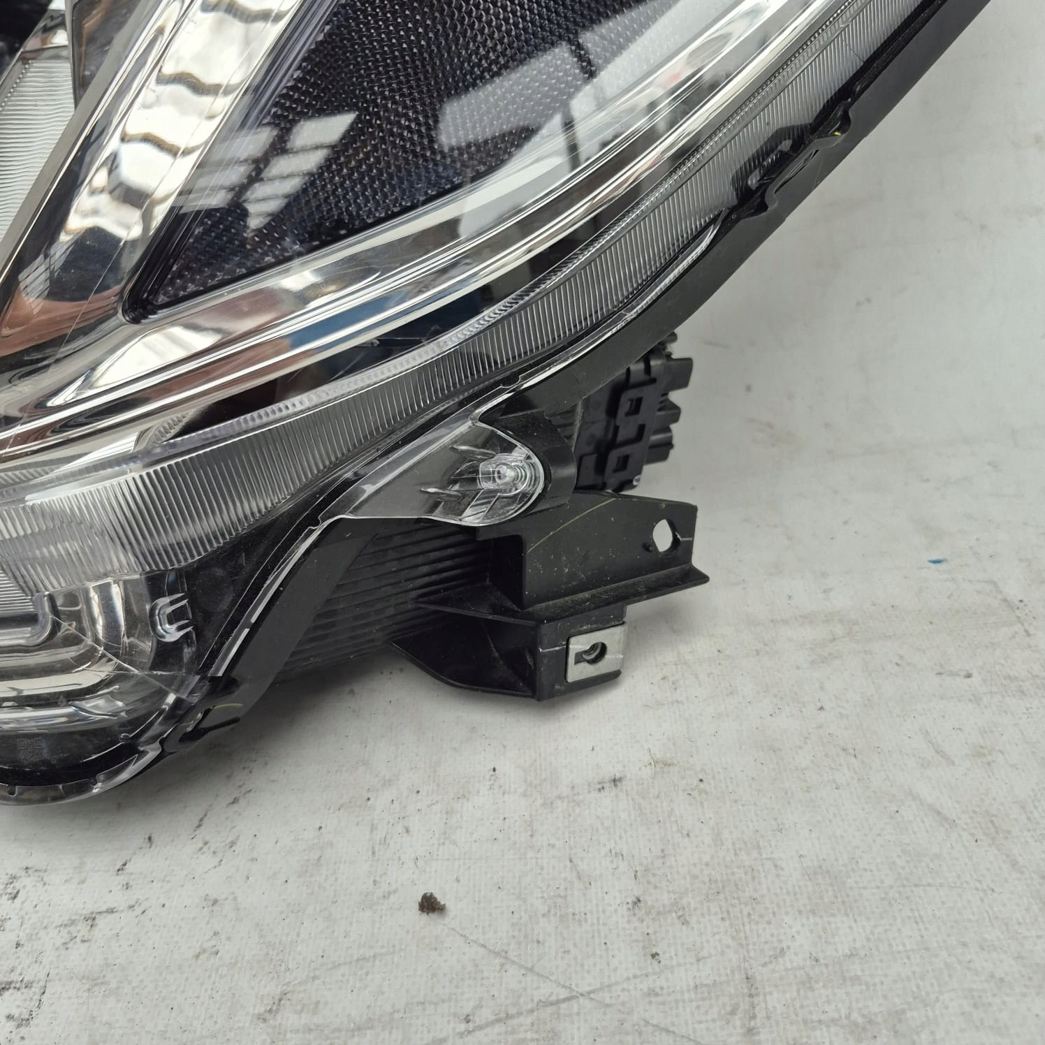 MITSUBISHI SPACE STAR II LIFT 19- light left front front