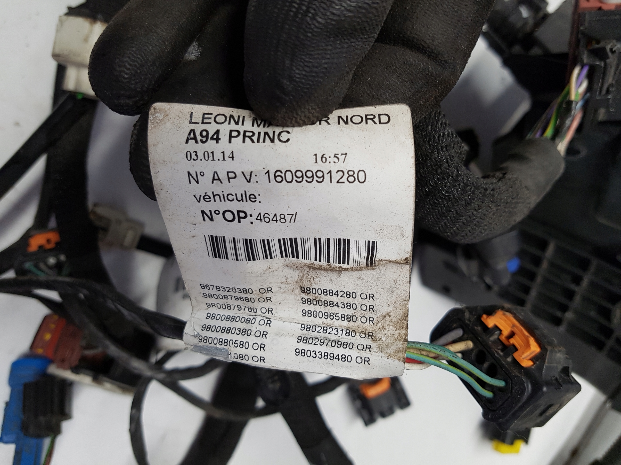 PEUGEOT 2008 1.6 HDI bundle komory of the engine