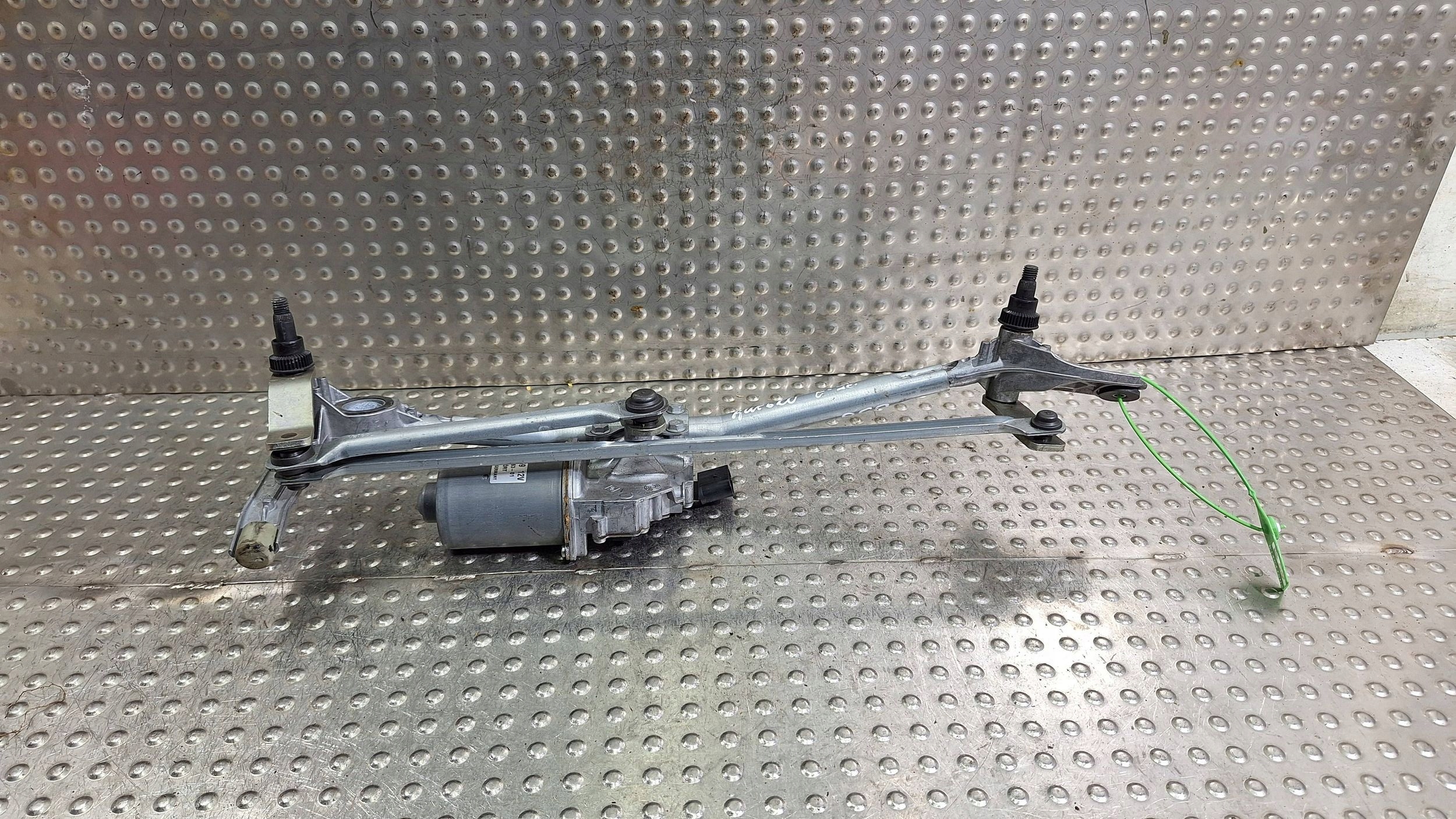 Gestänge Motor Wischer vorne 6978263 BMW 3 E90 E91 E92 E93 EUROPA