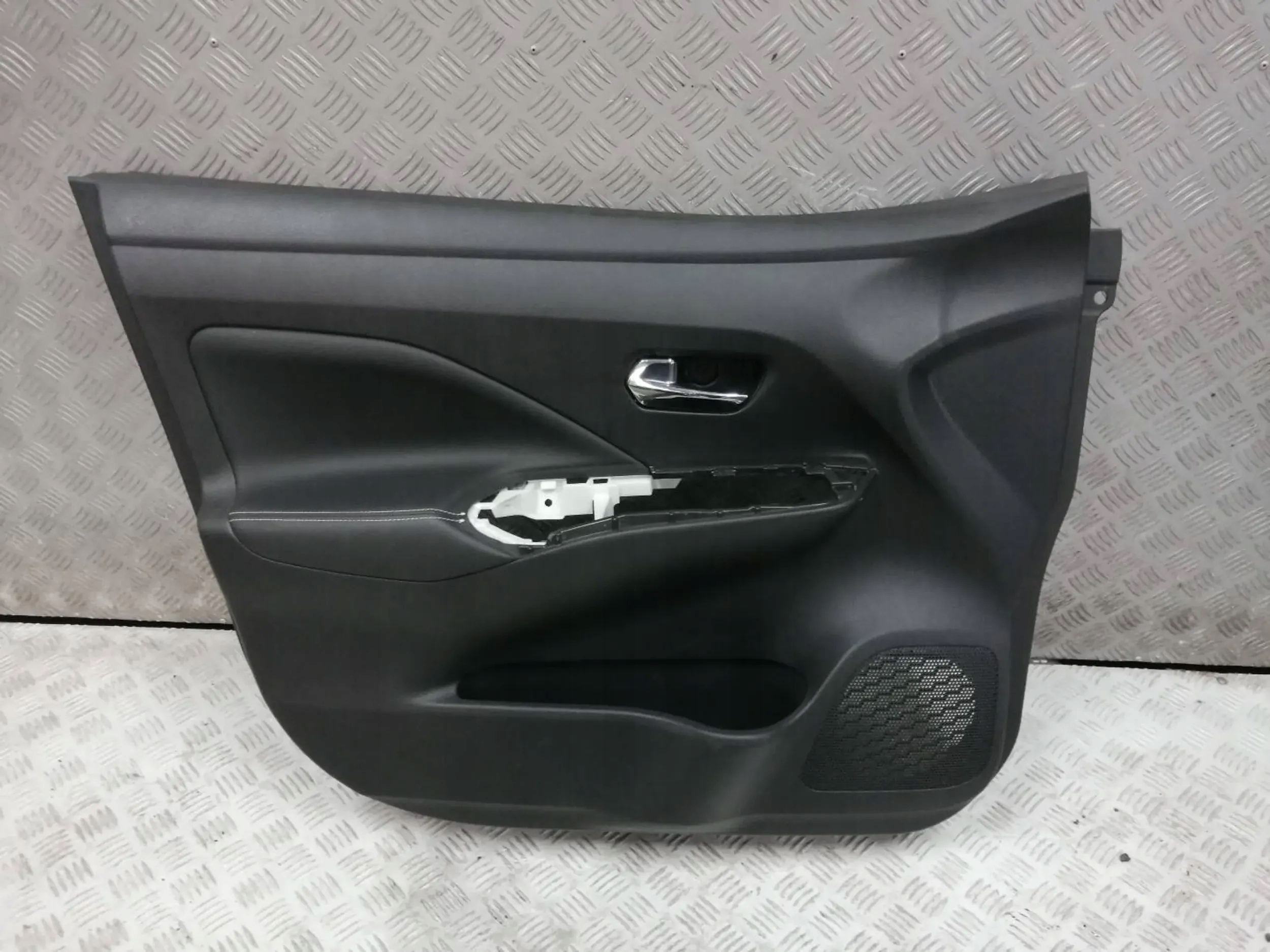 дверные карты nissan oe 80923-5FA0A