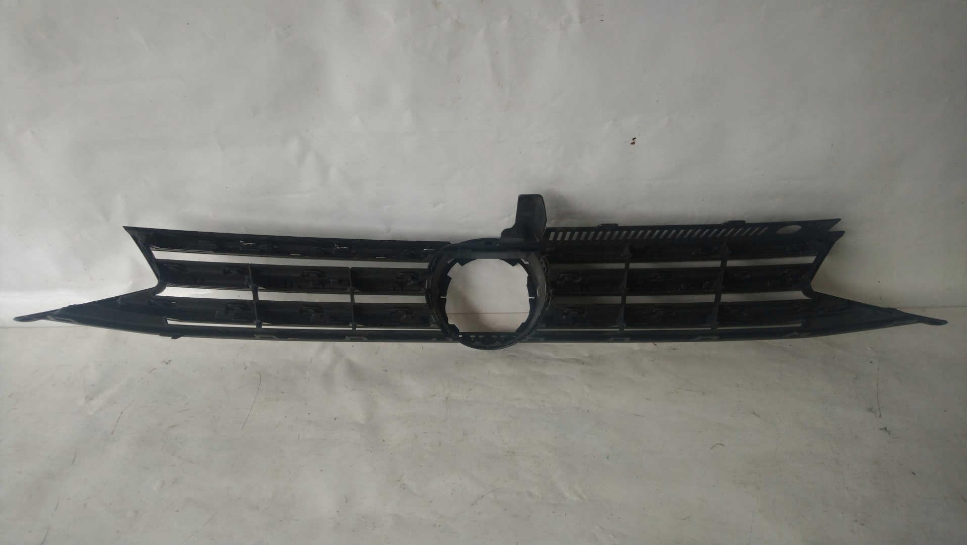 Grill Grill VW TOURAN II 15- 5TA853653B