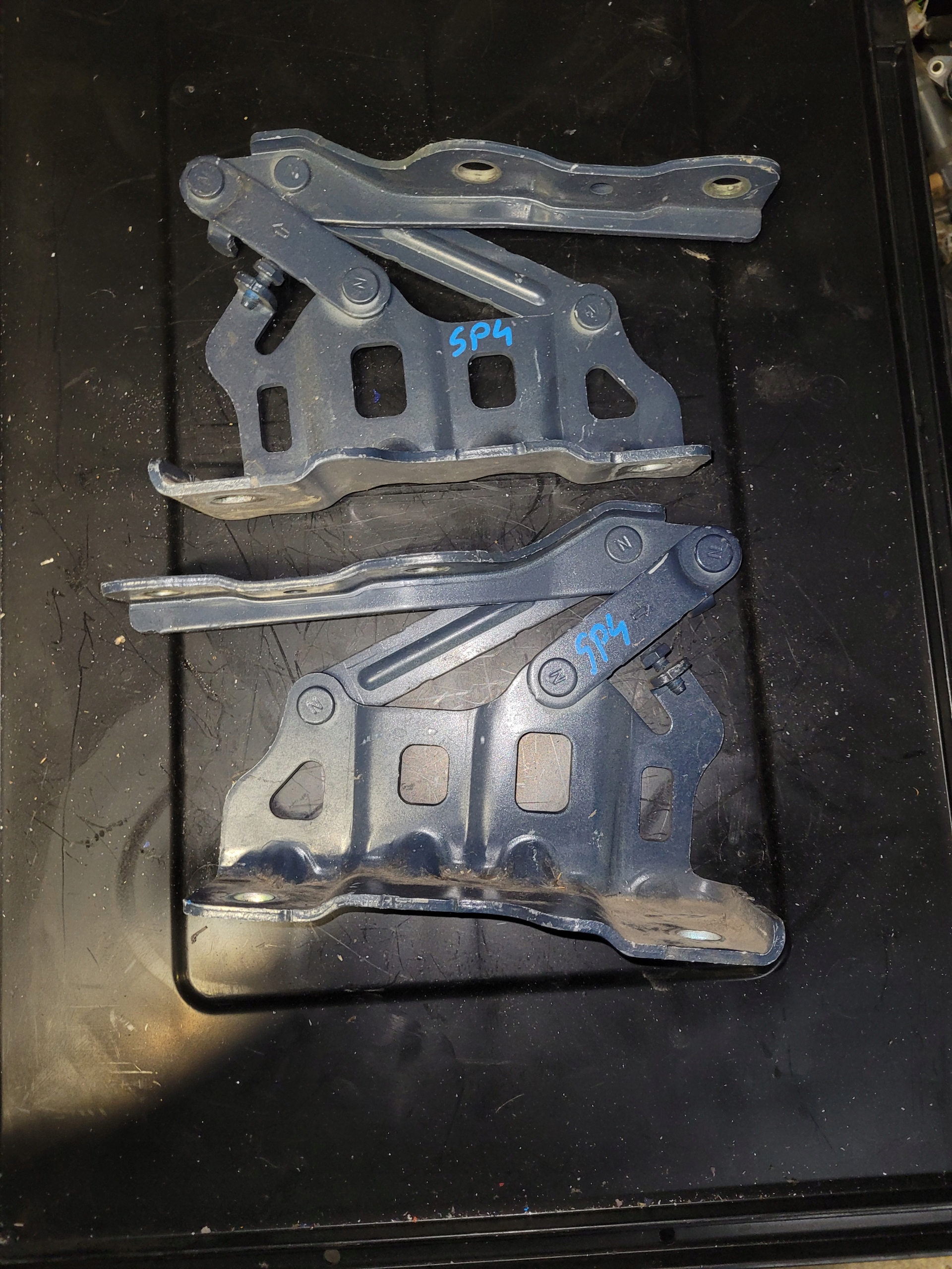 KIA SPORTAGE IV ПЕТЛІ КАПОТА КОМПЛЕКТ