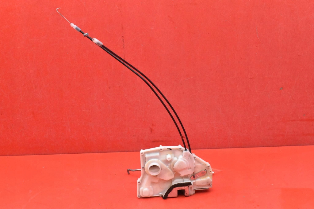 lock door left front front EU SUZUKI SWIFT 4 IV MK6 5D 04-10