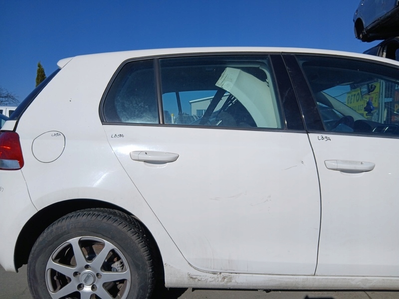 Tür TYLNIE links VW GOLF 6 NUMER LAKIERU LB6A