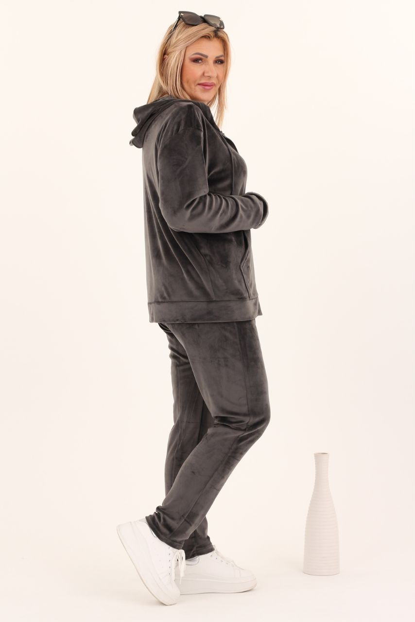 KOMPLET DRESOWY DAMSKI DRES WELUROWY DUŻE ROZMIARY BLUZA SPODNIE DRESOWE Marka FEMIMODA