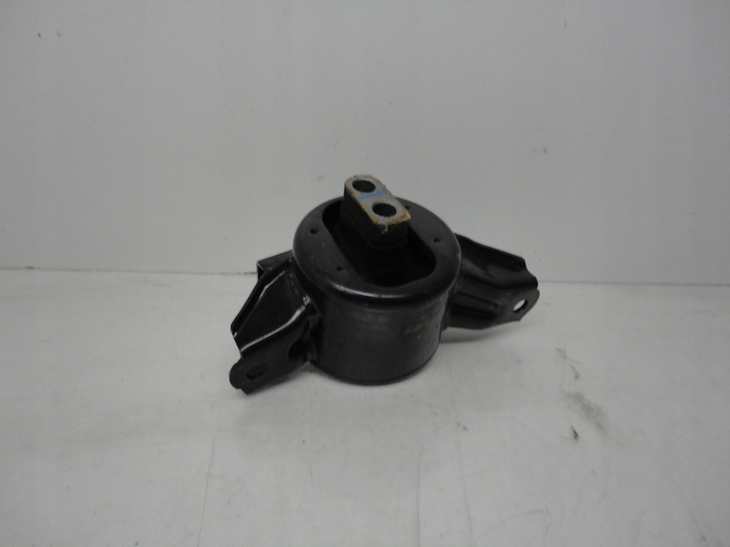 KIA RIO III engine mount 1,2 16V 2011