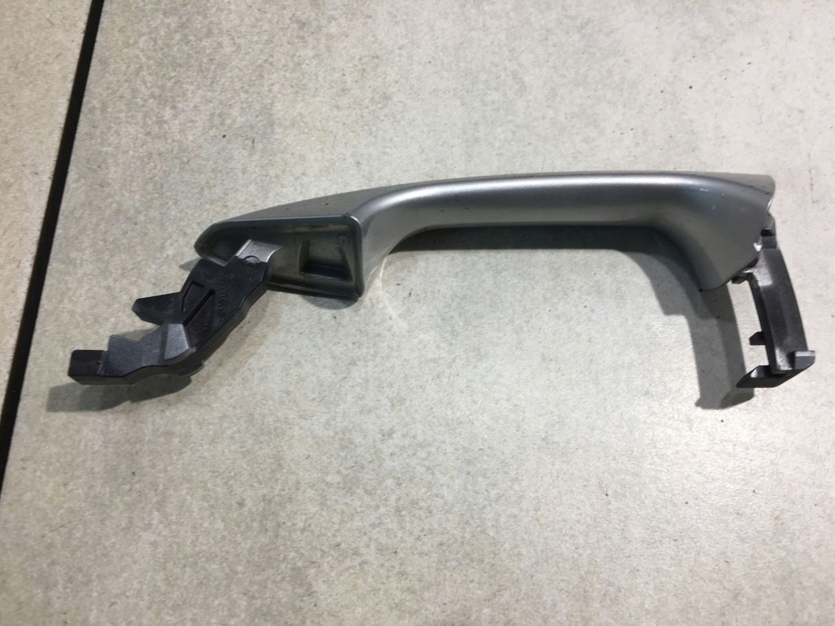 handle exterior right front MERCEDES W176 FL A2047600270