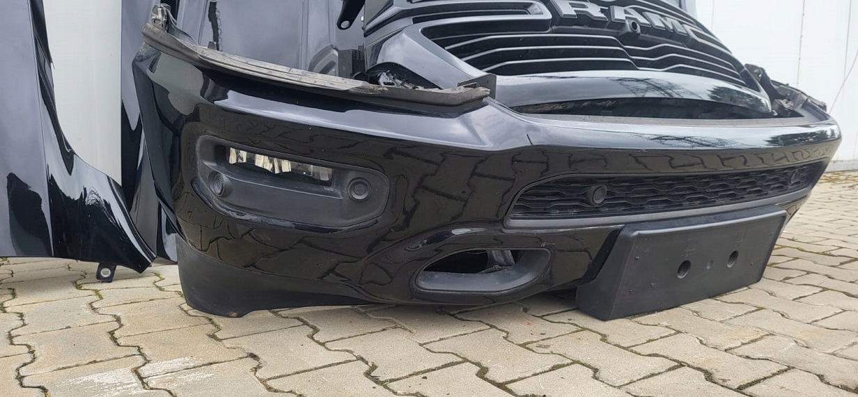 DODGE RAM 1500 19^ MASKA ZDERZAK PAS BŁOTNIK FULL LED PXJ Kolor czarny