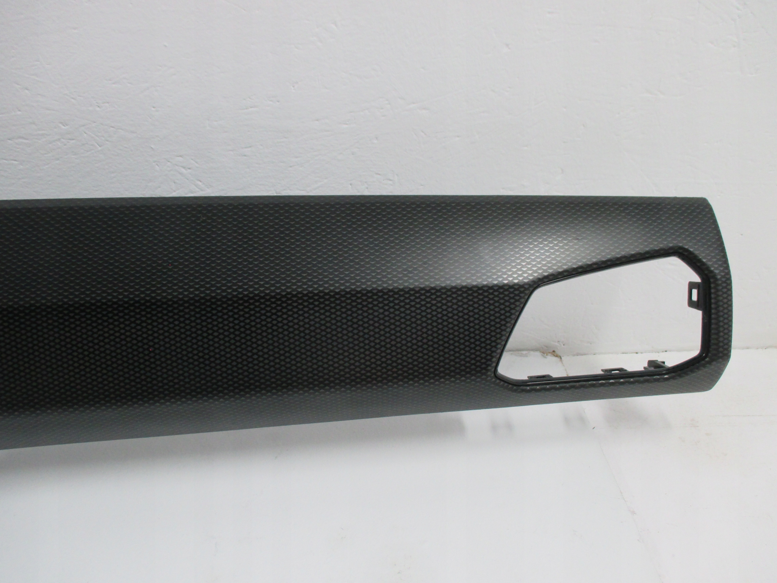 DEKOR instrument panel frame VW T-CROSS 2GM858418H