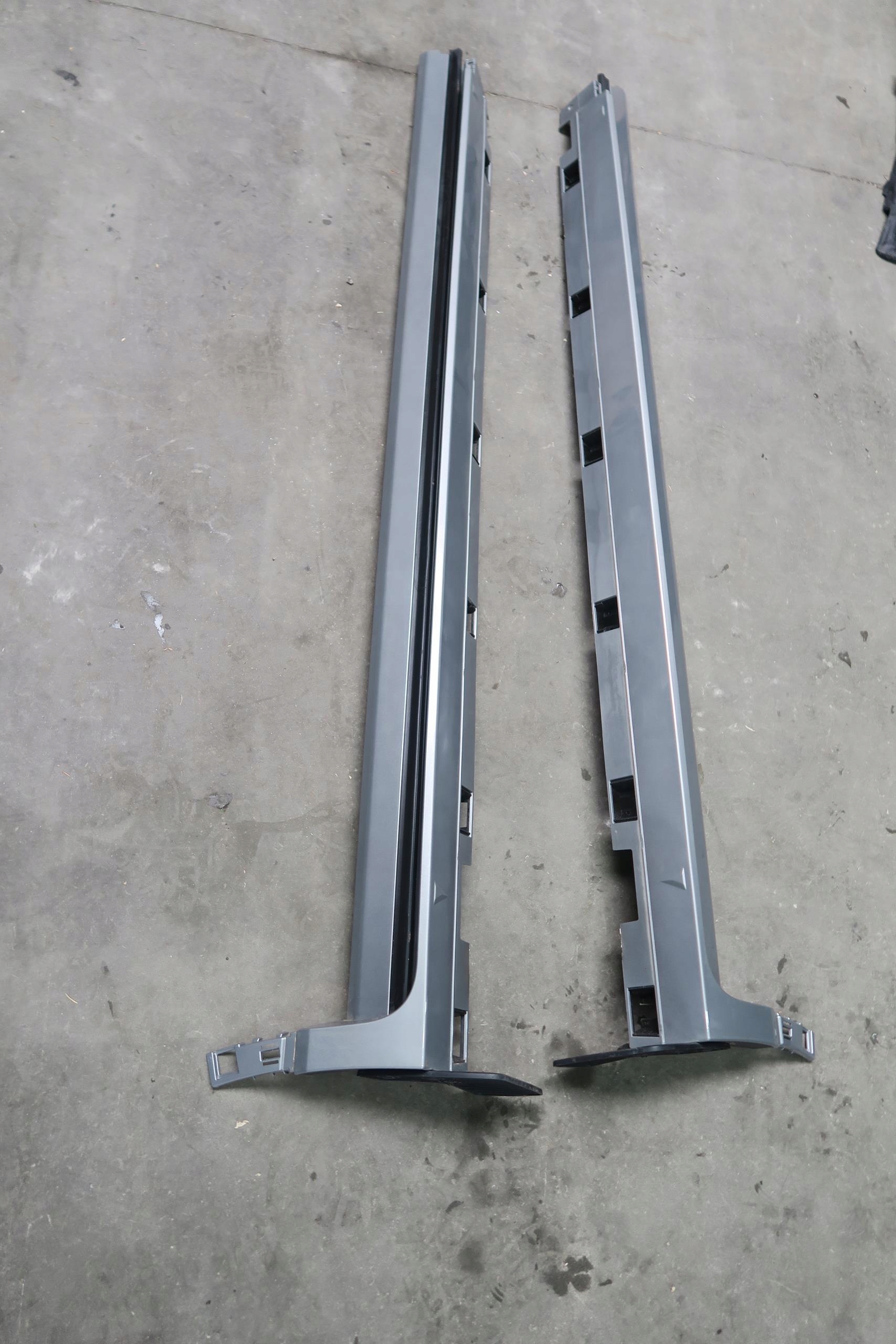 FORD KUGA MK3 ST-LINE NAKŁADKA LISTWA PROGOWA LEWA