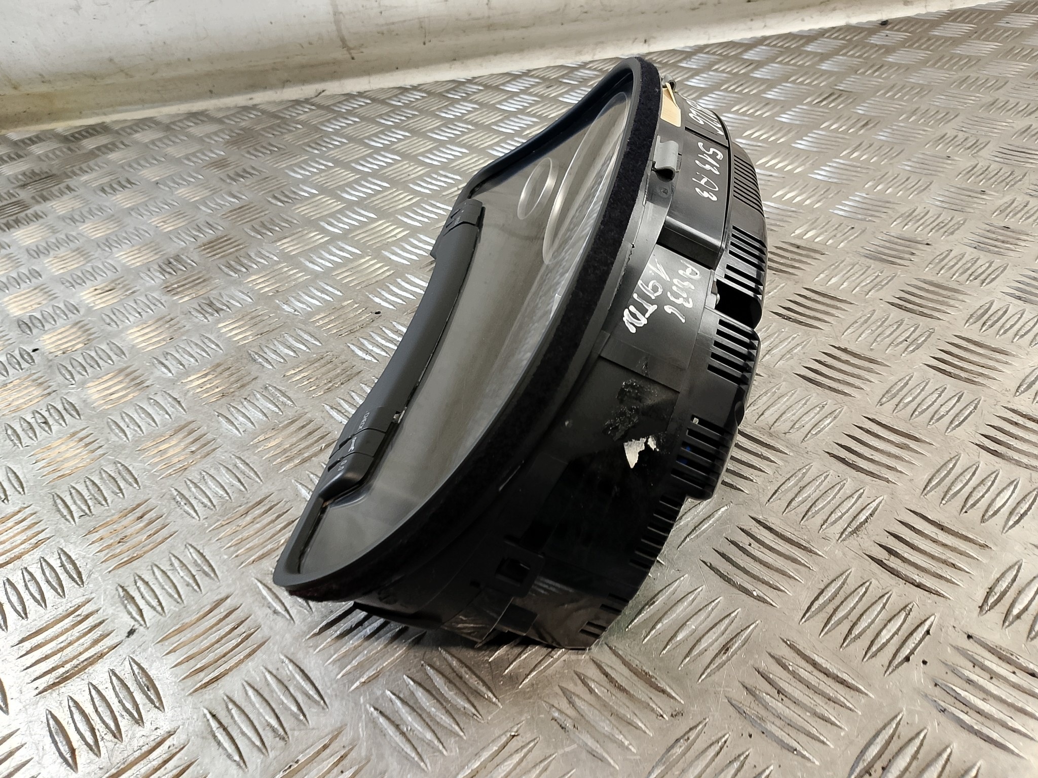dials PREDKOSCIOMIERZ AUDI A4 B6 1.9 TDI 1036901830