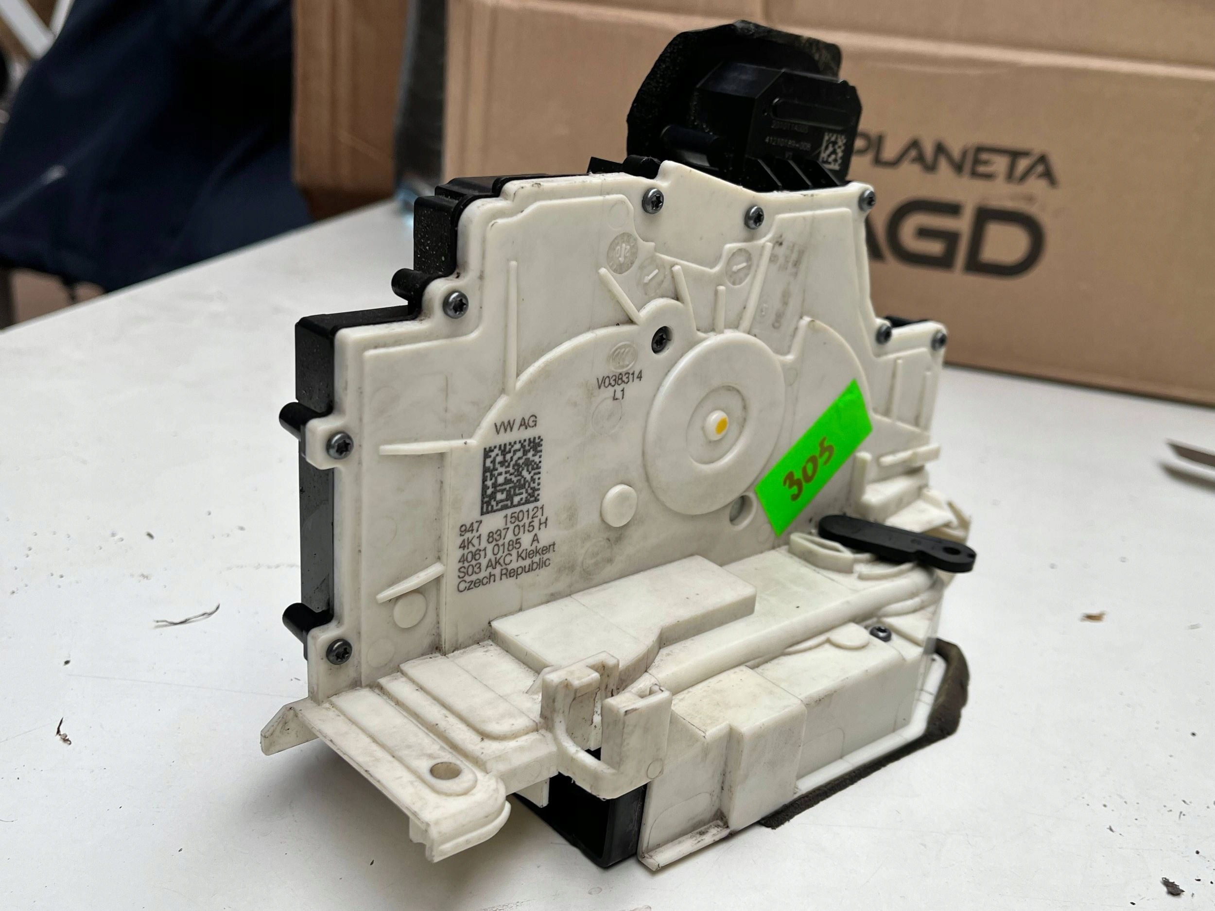 AUDI Q8 A6 C8 lock door left front 4K1837015H !J