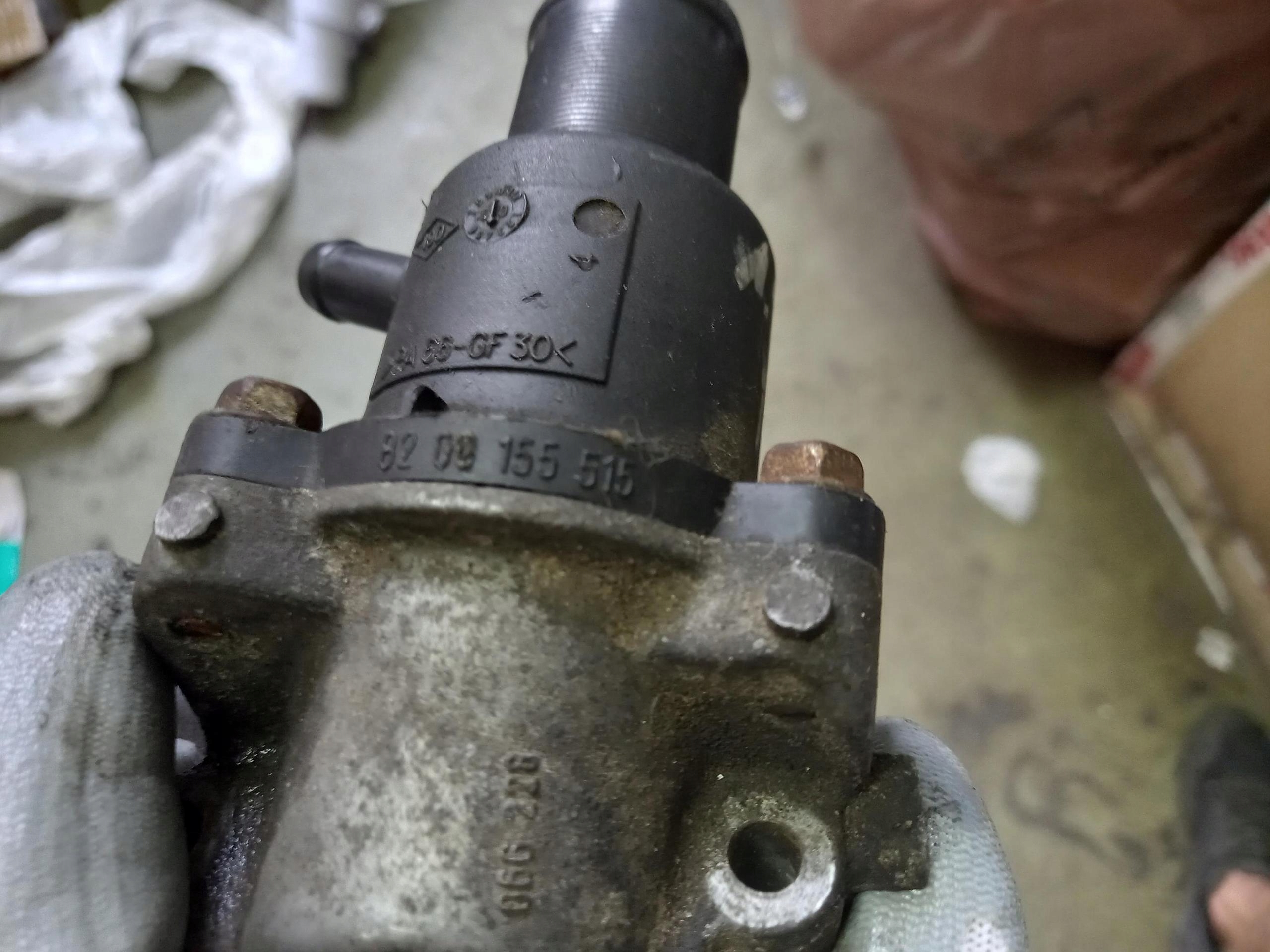 csomag TERMOSTATU RENAULT MEGANE II 1.6 16V 02-08