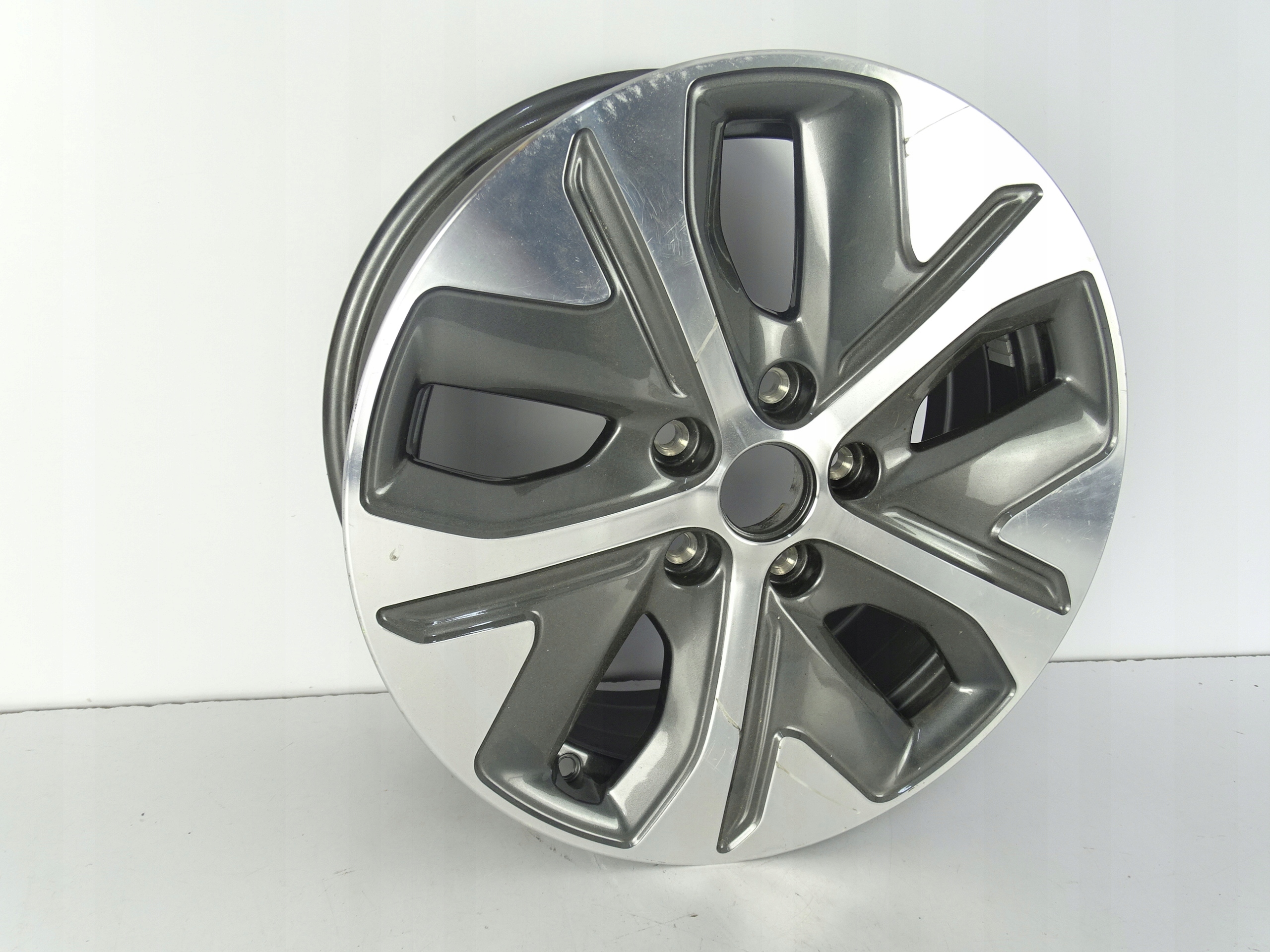 ОБІД KIA NIROj x 17 H2 Et50