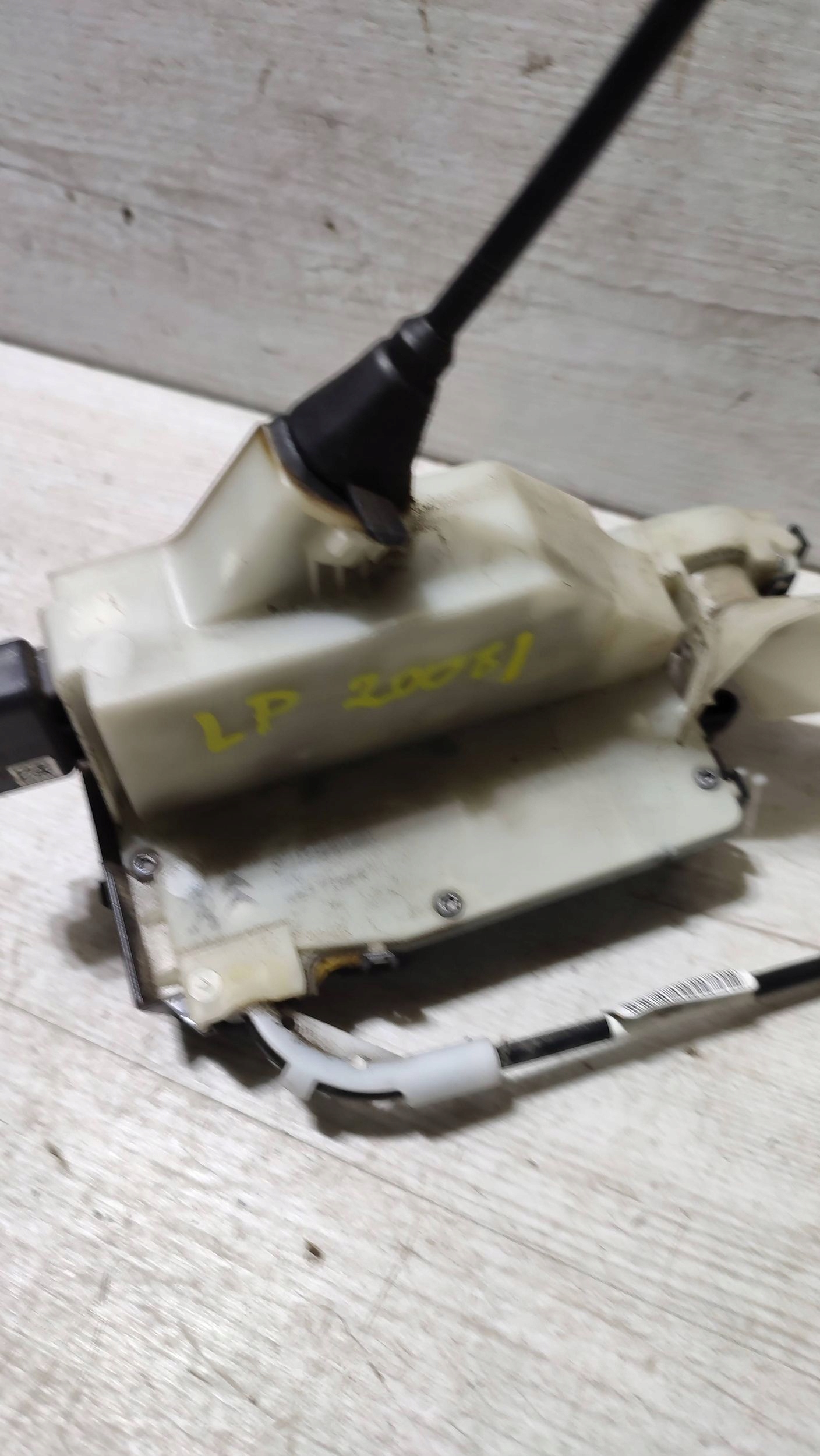 Peugeot 2008 and 2018 front side left lock door