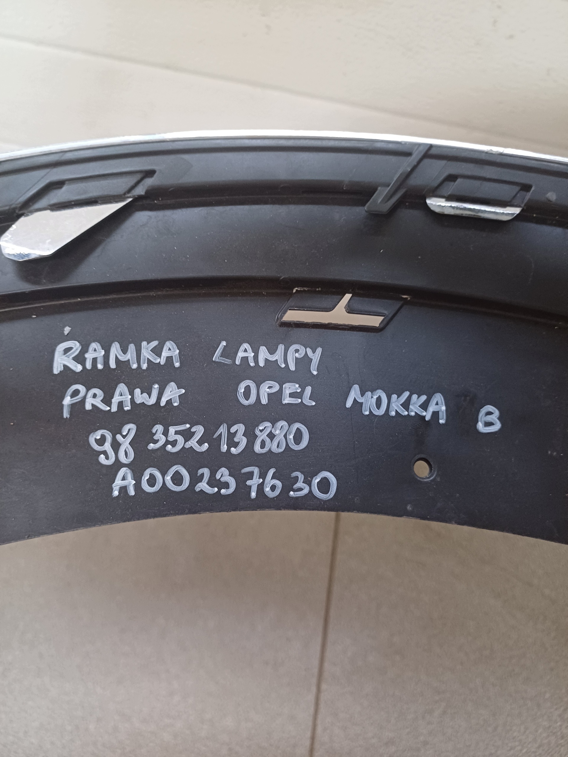 frame lights right OPEL MOKKA B 9835213880 A00237630