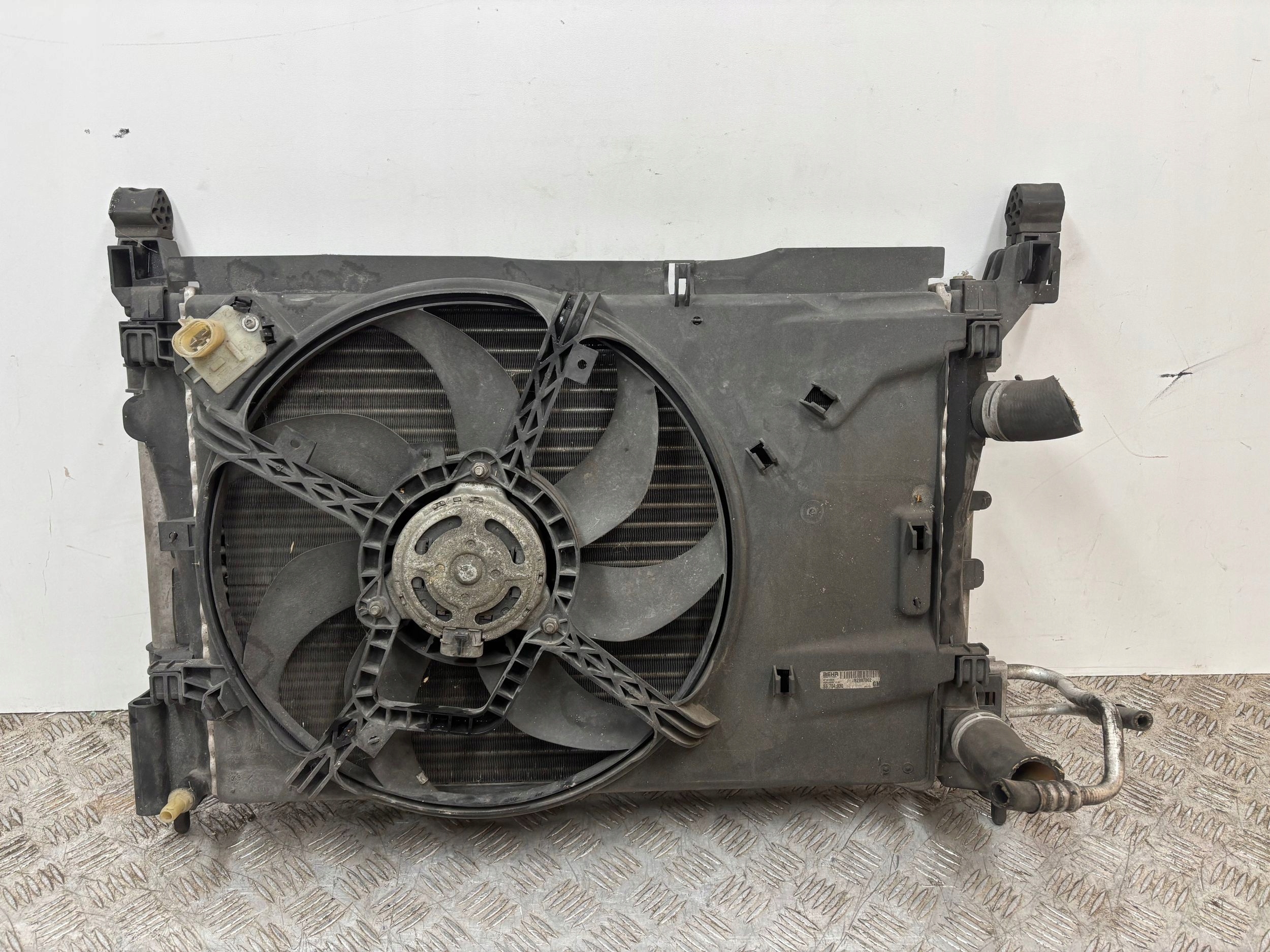 chladič vody KLIMY ventilátor OPEL CORSA D 1.0 55701408