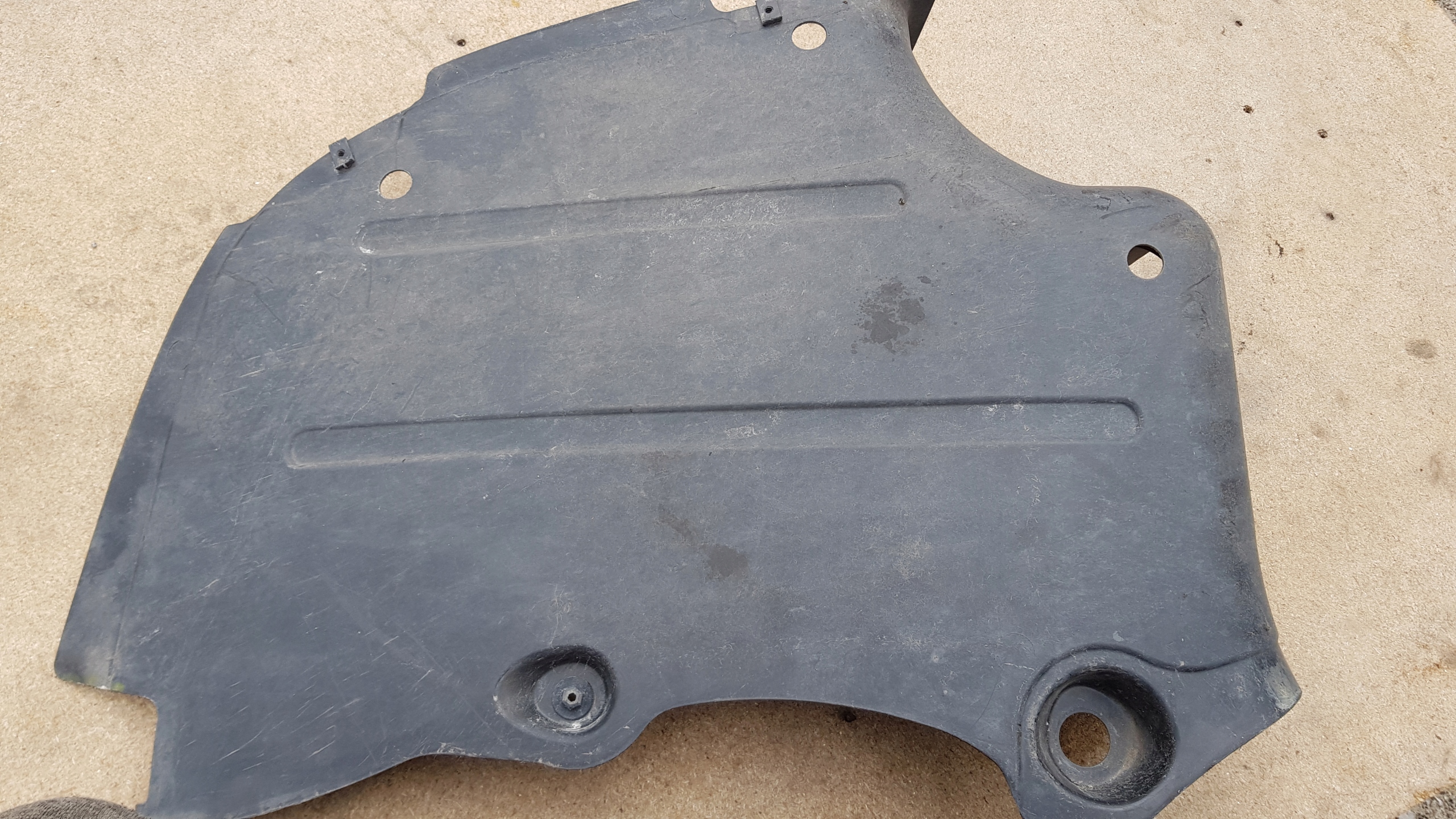 AUDI A4 B6 Blende Abdeckung Unterfahrschutz 8e0825219E