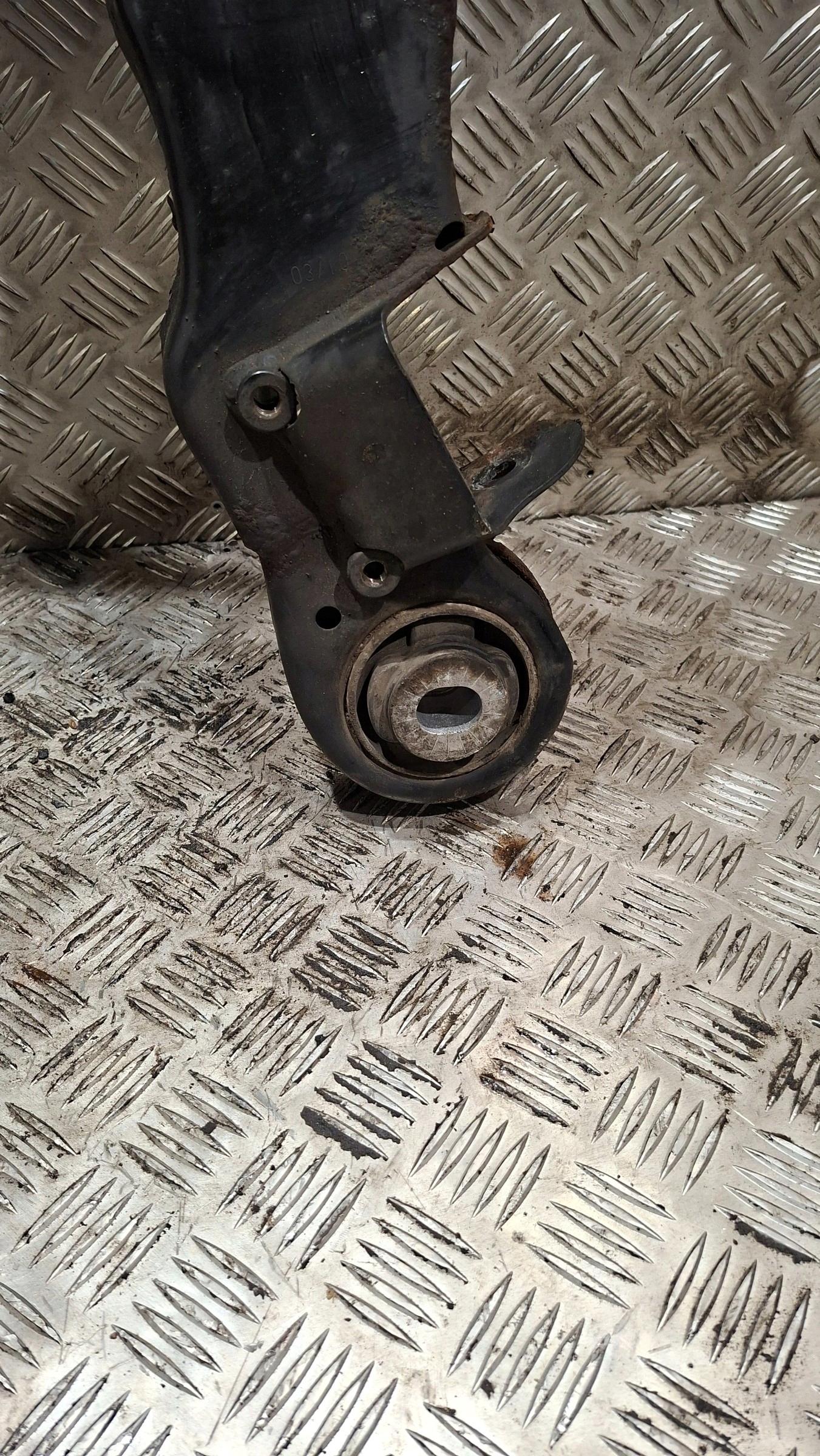 axle beam front AUDI A6 C6 2.0TDI
