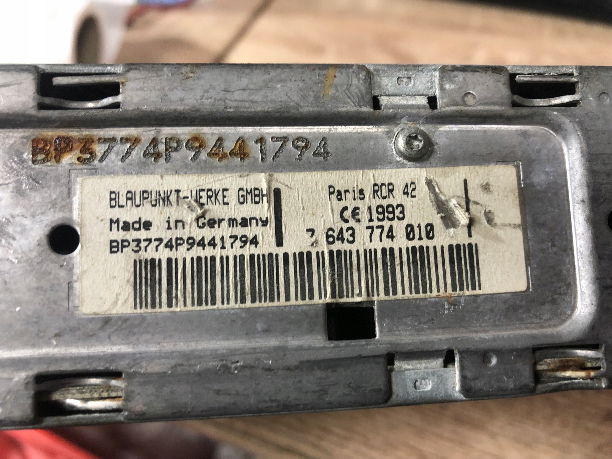 BLAUPUNKT RADIOODTWARZACZ 7643774010 Producent części BMW OE