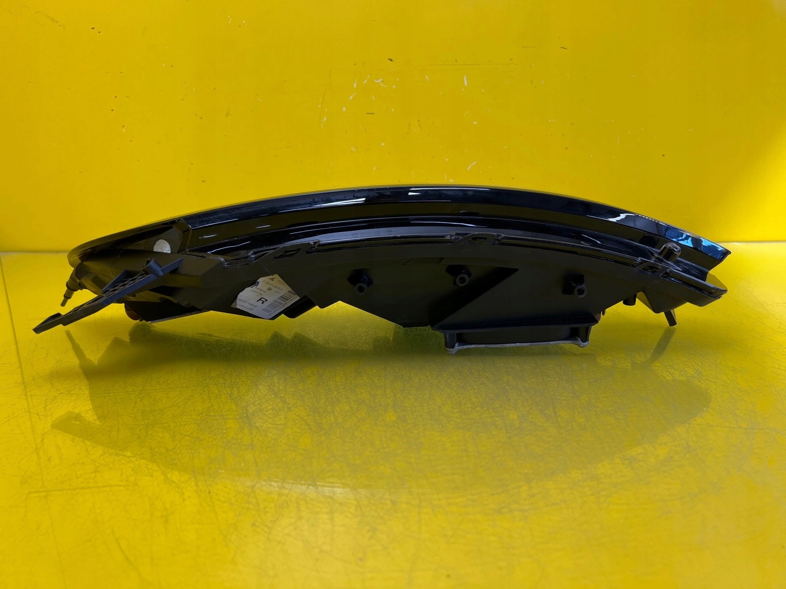light right Jeep Cherokee 13-17 68157104AR complete