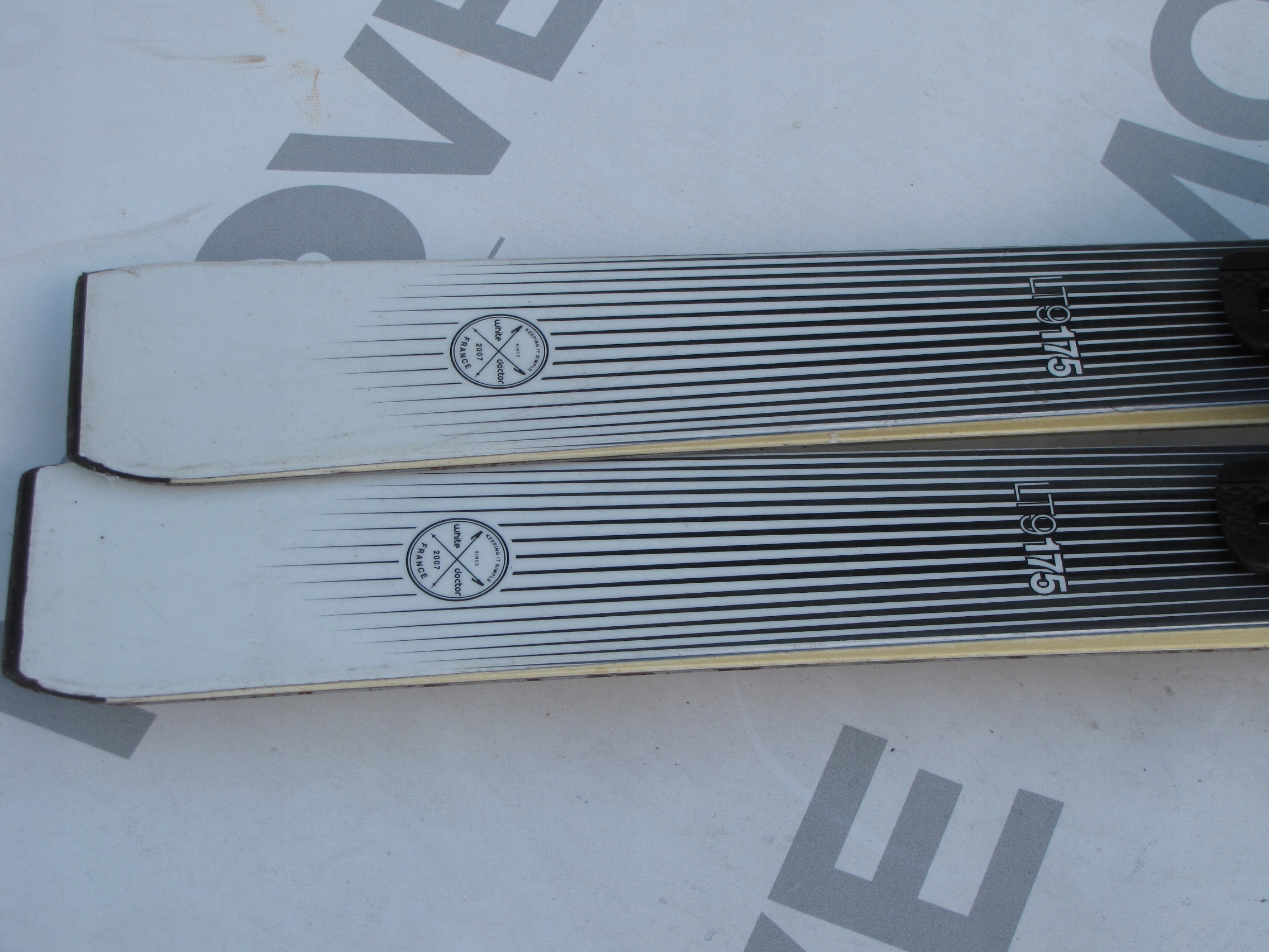 FREERIDE WHITE DOCTOR LT9 175 cm ! Db Stan! Model LT9