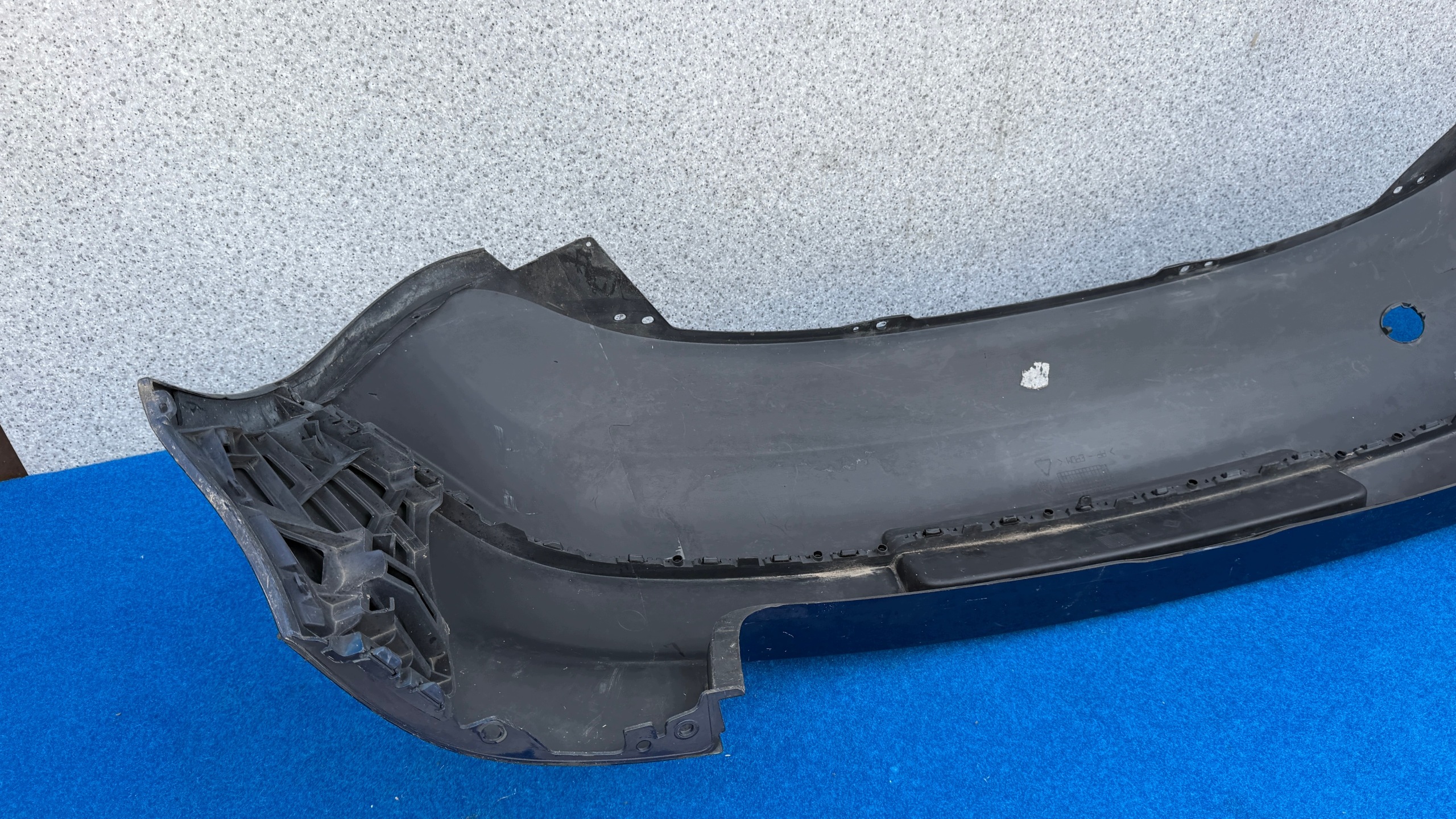VW GOLF 5 V HB Paraurti posteriore + supporti 1K6807 133AG
