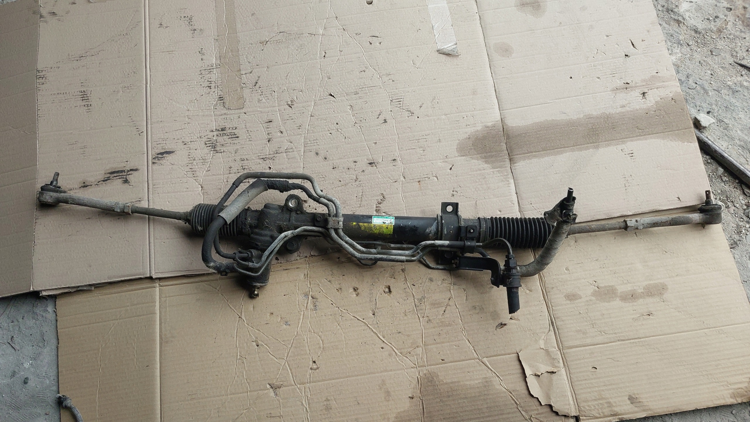 Boîte direction Volant SPORTAGE TUCSON et 04-10 577002E700 2.0 D