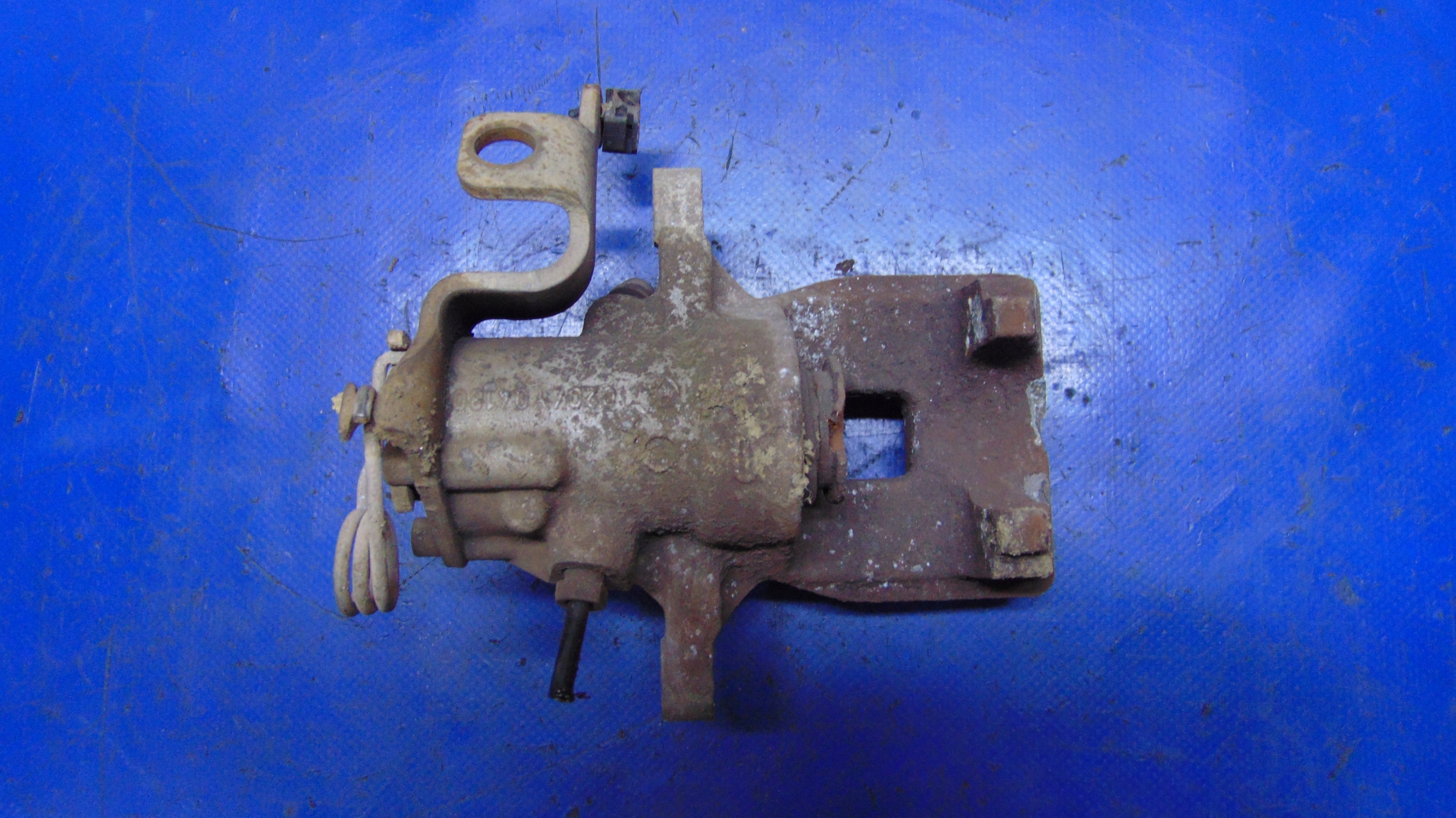 caliper left rear part CITROEN C4 PICASSO and 06-13 ROK