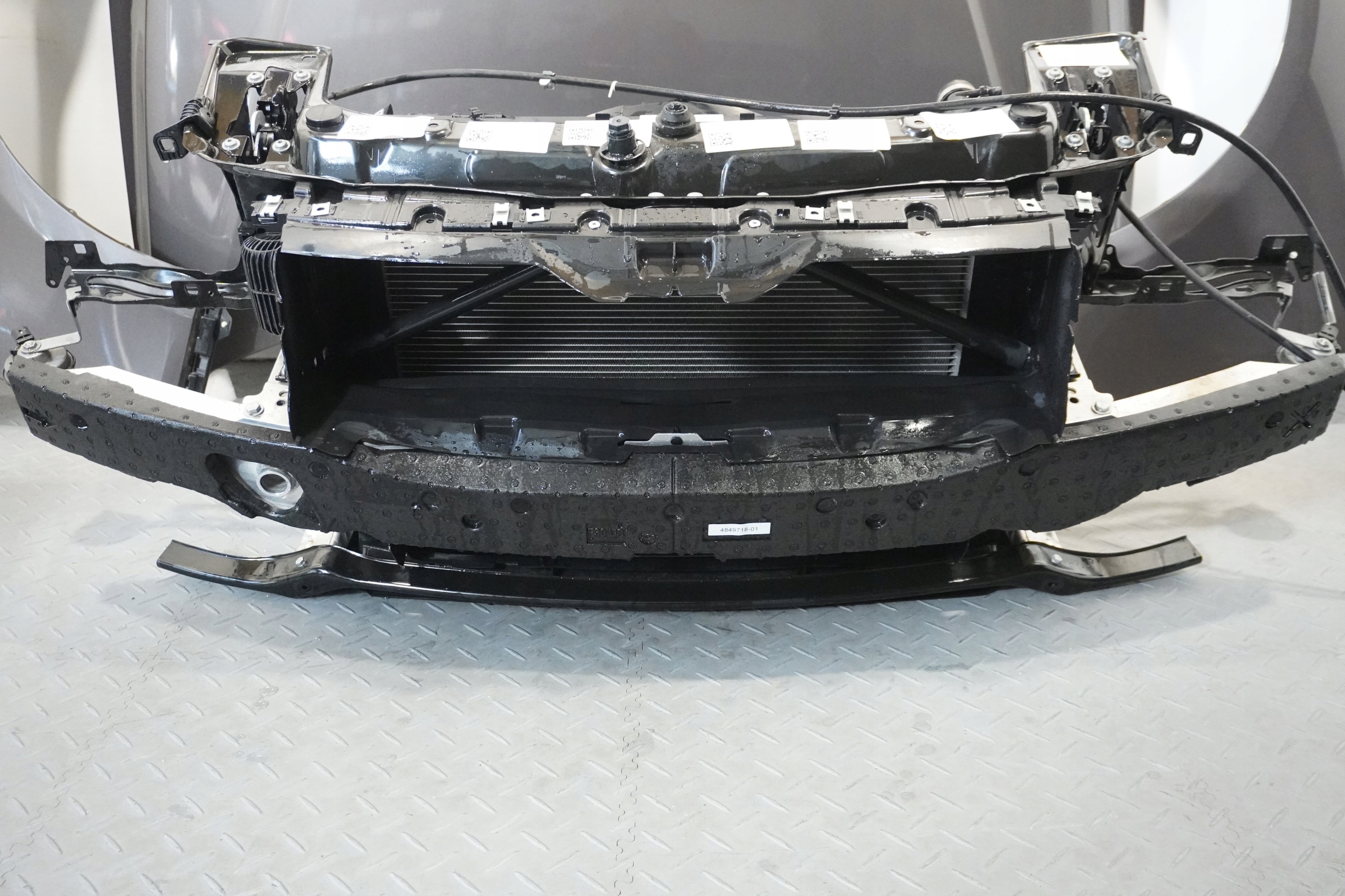 MASKA PAS LAMPY BMW F30 F31 LUXURY 2,8i USA A17 Kolor inny