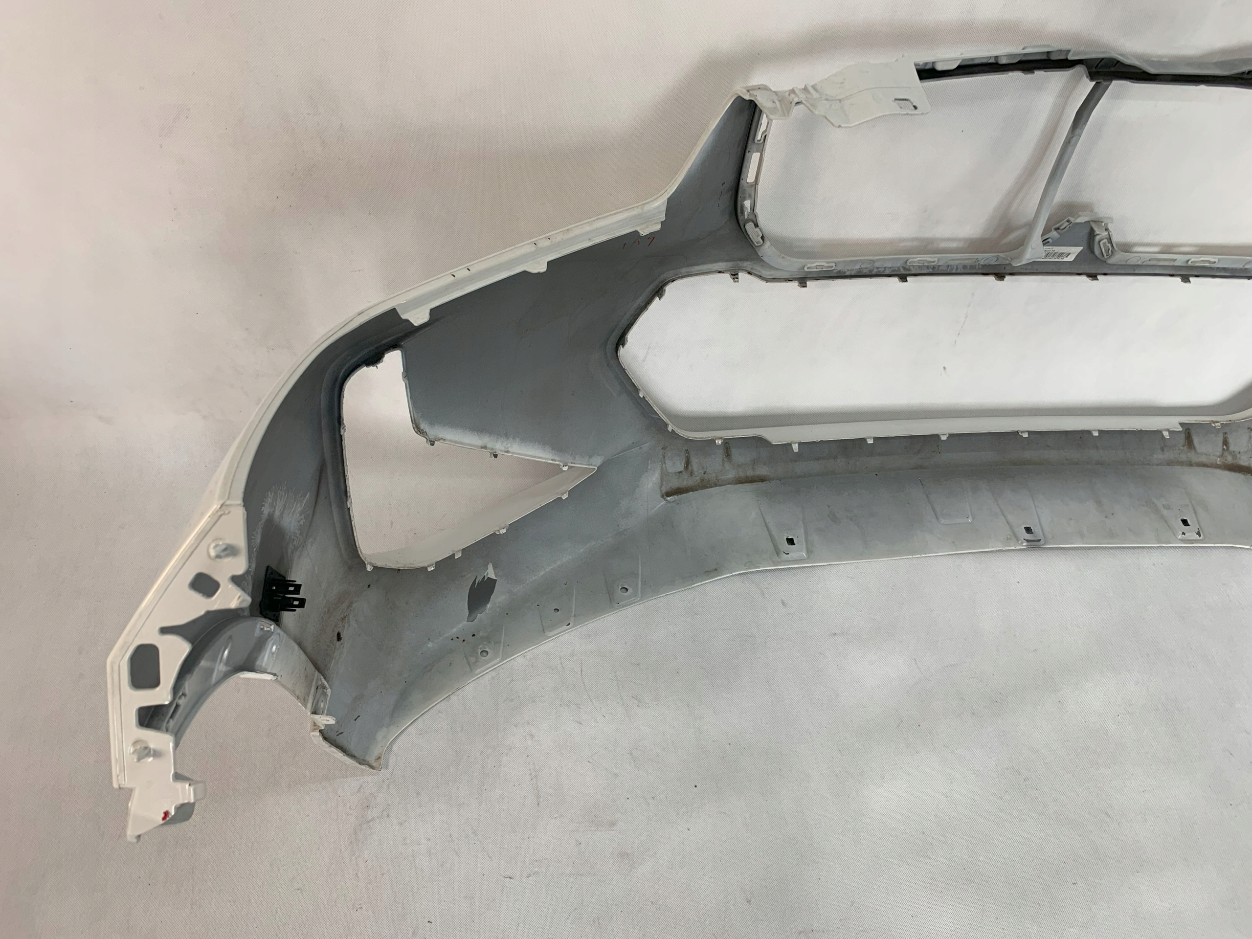 front bumper BMW X1 U11 m-packet 22r PDC 51119881907 05.25