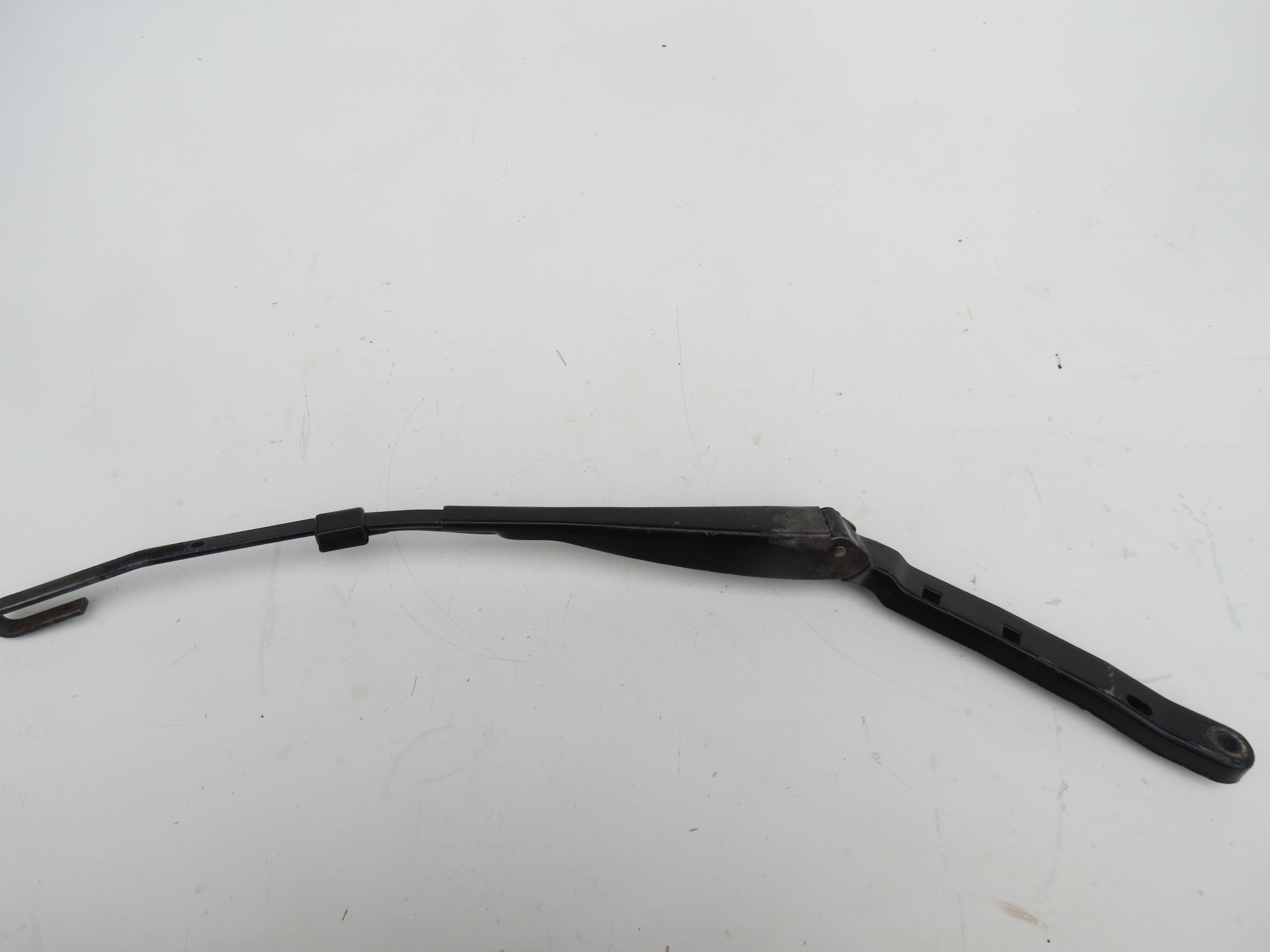 wiper arm right SCANIA 124 420R