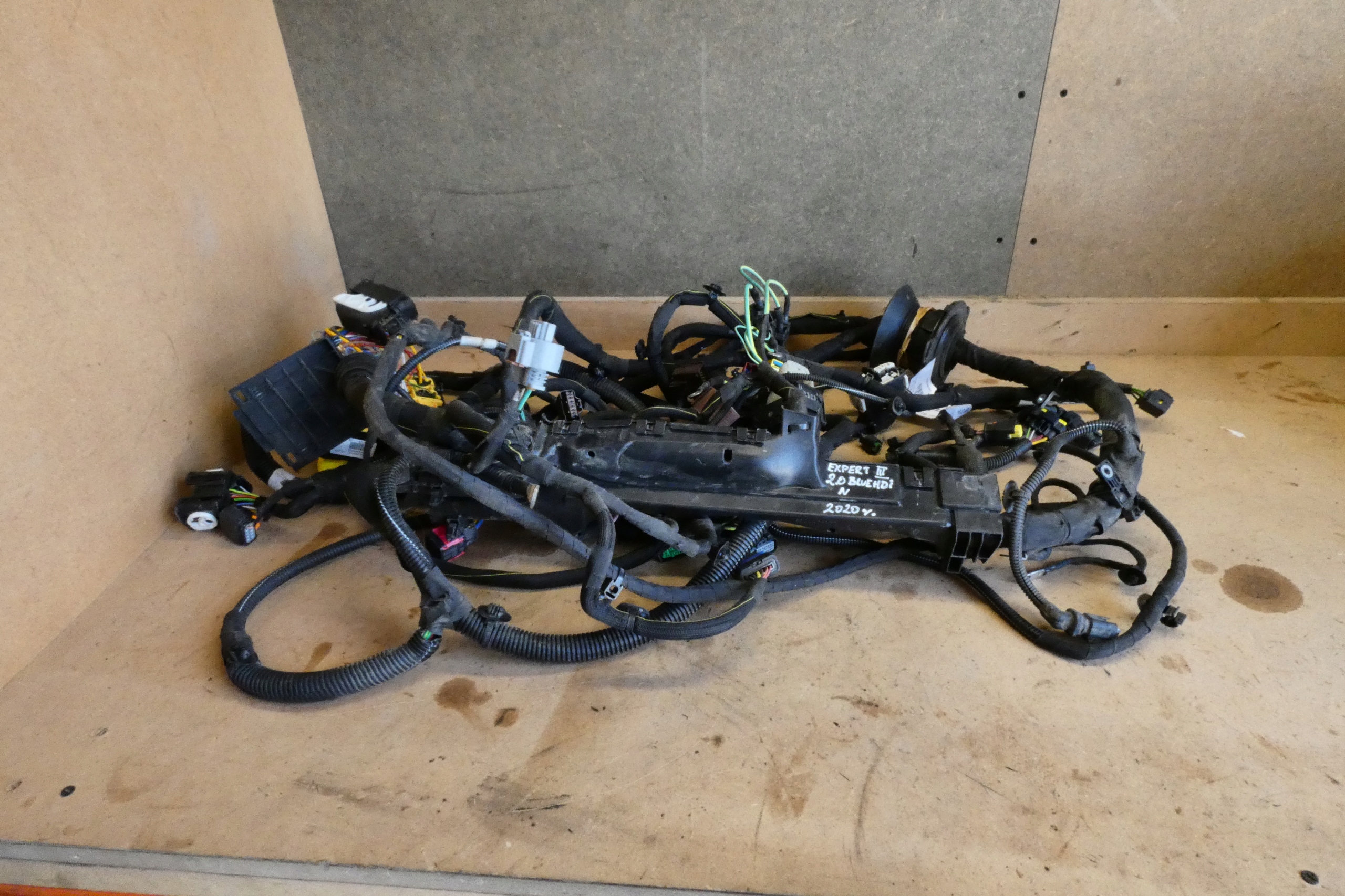 EXPERT 2.0BLUEHDI 20r bundle KOMORY of the engine 9808959080 19A4G8E833