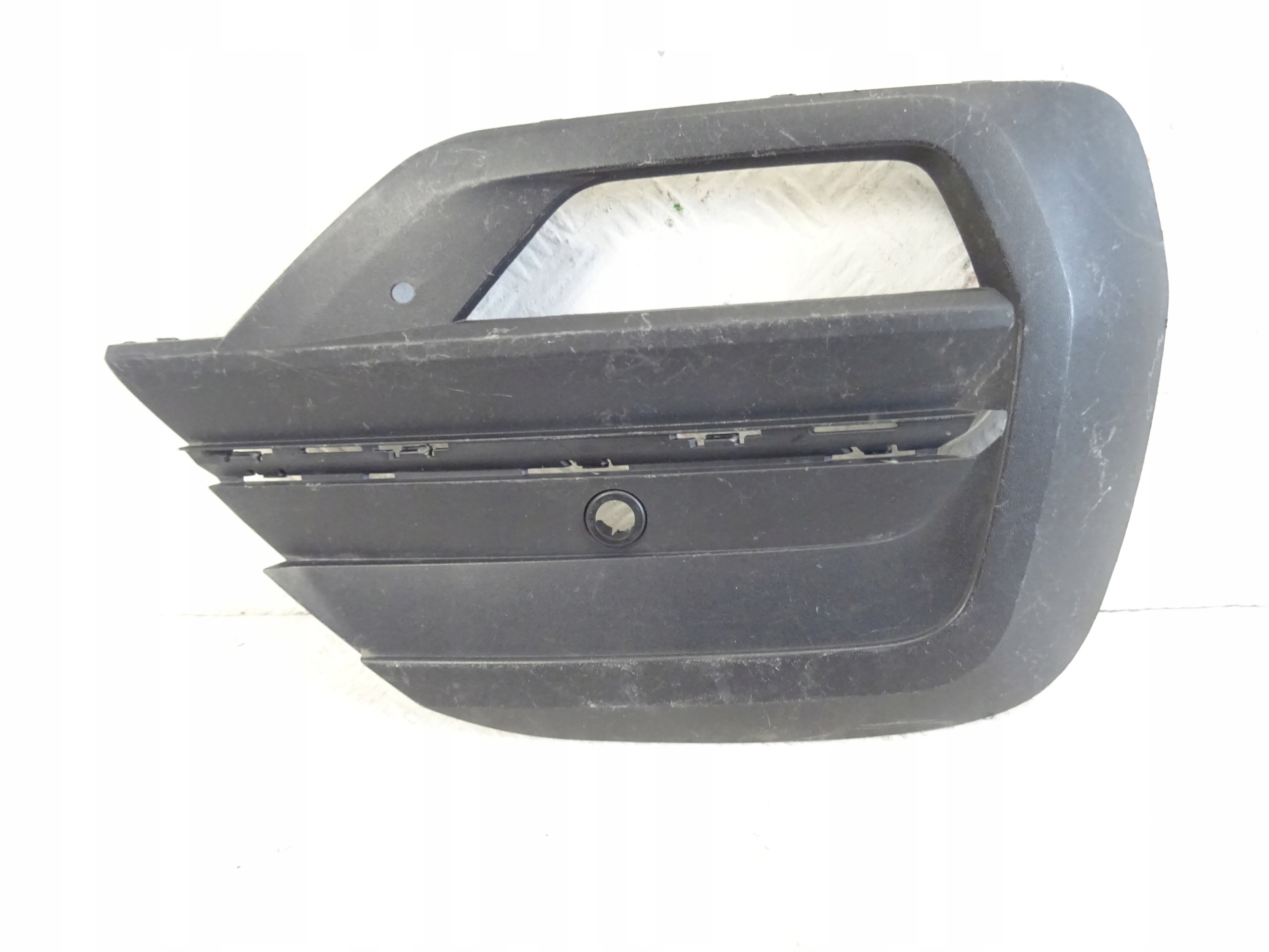 grid of a bumper front front right VW T6 LIFT 7LA807490