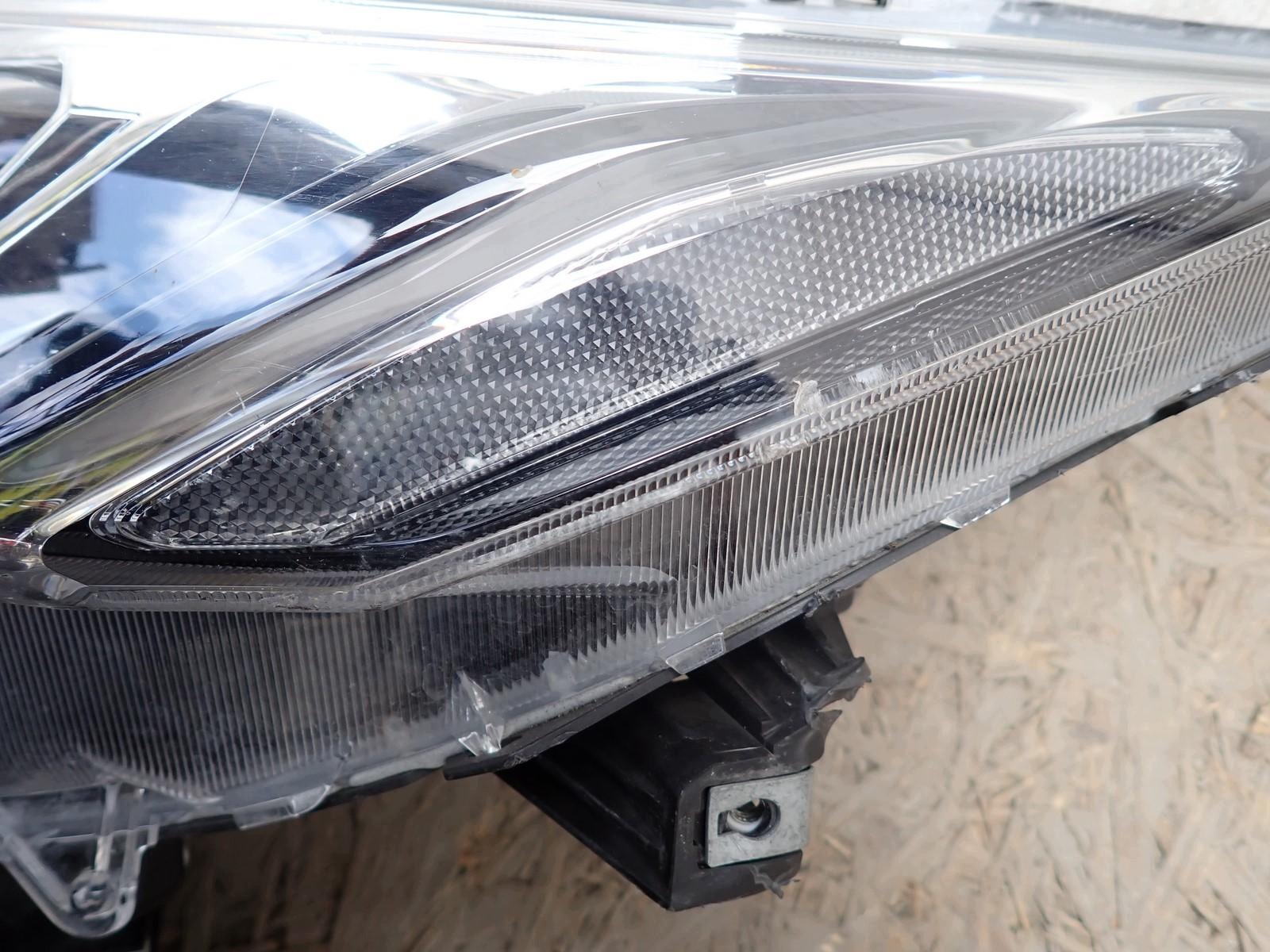 light left left FULL LED MITSUBISHI ECLIPSE CROSS GK 2017-2020R 8301D065