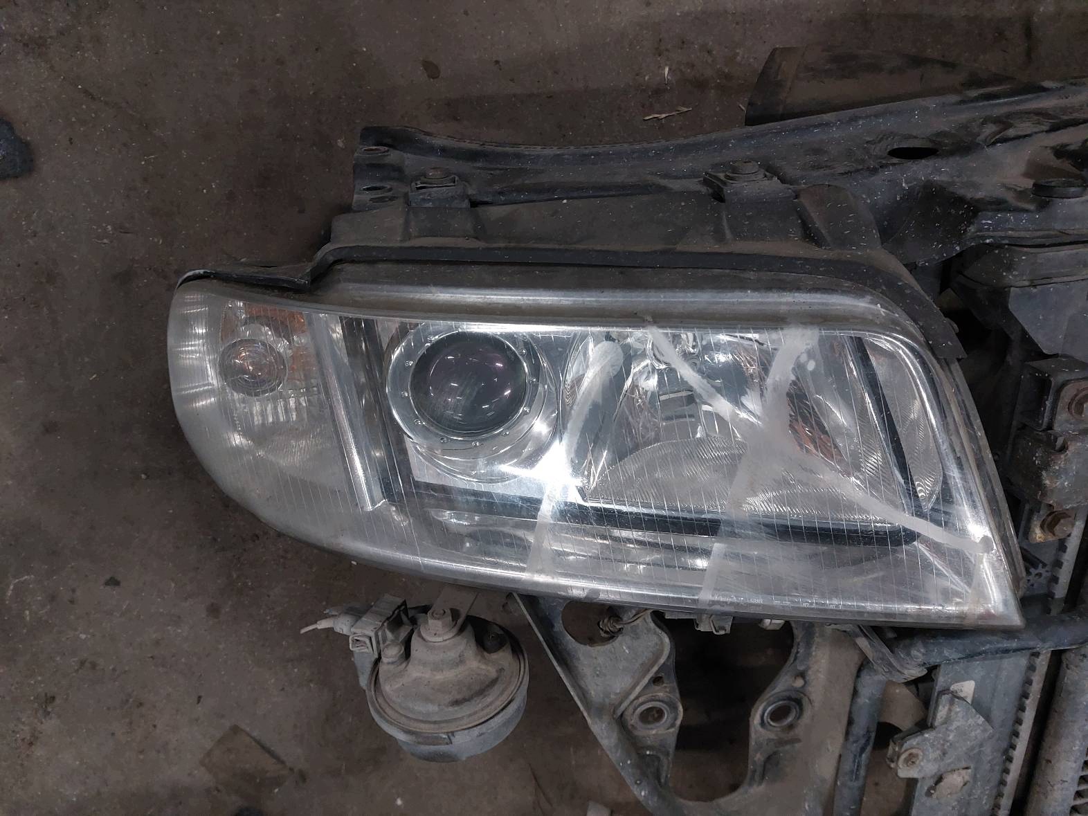 support panel for radiators pillar iron + radiator + lights AUDI A4 B5 ID: 232515