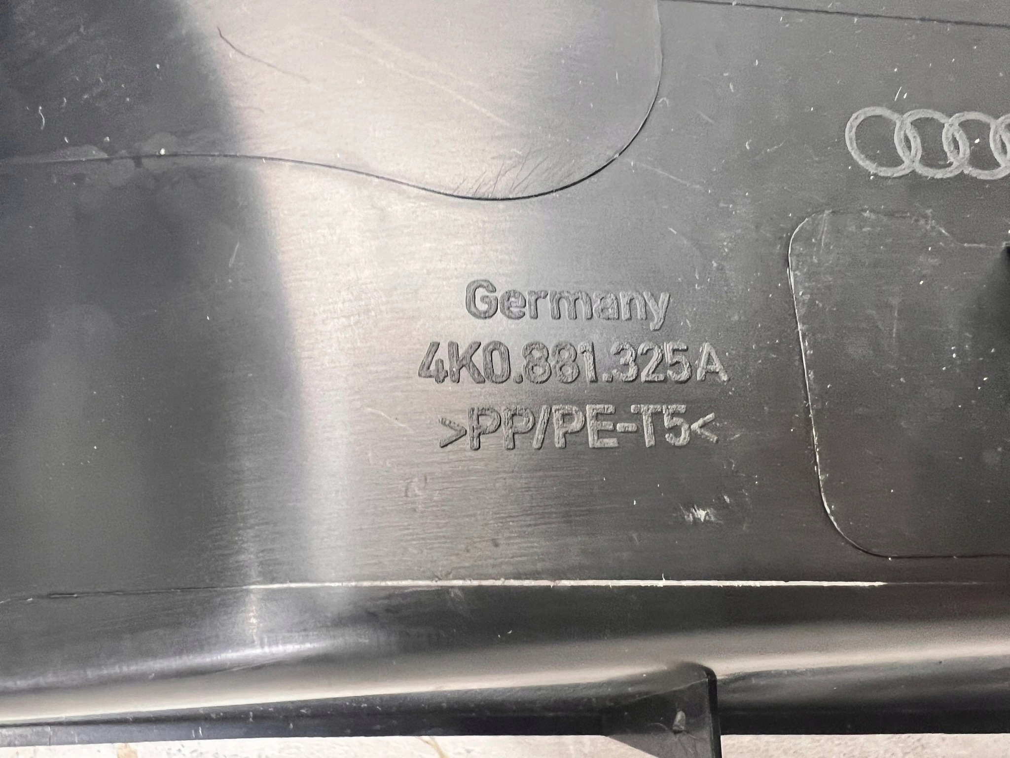 cover spoiler seat left AUDI A6 C8 4K0881325A