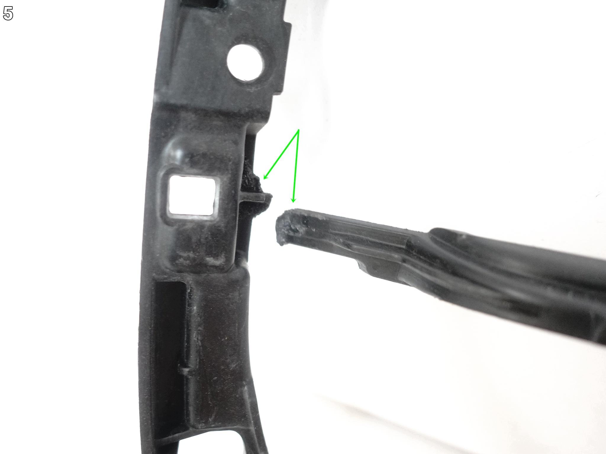 PORSCHE MACAN 95B LIFT 19- support holder KRATKI W bumper front left original